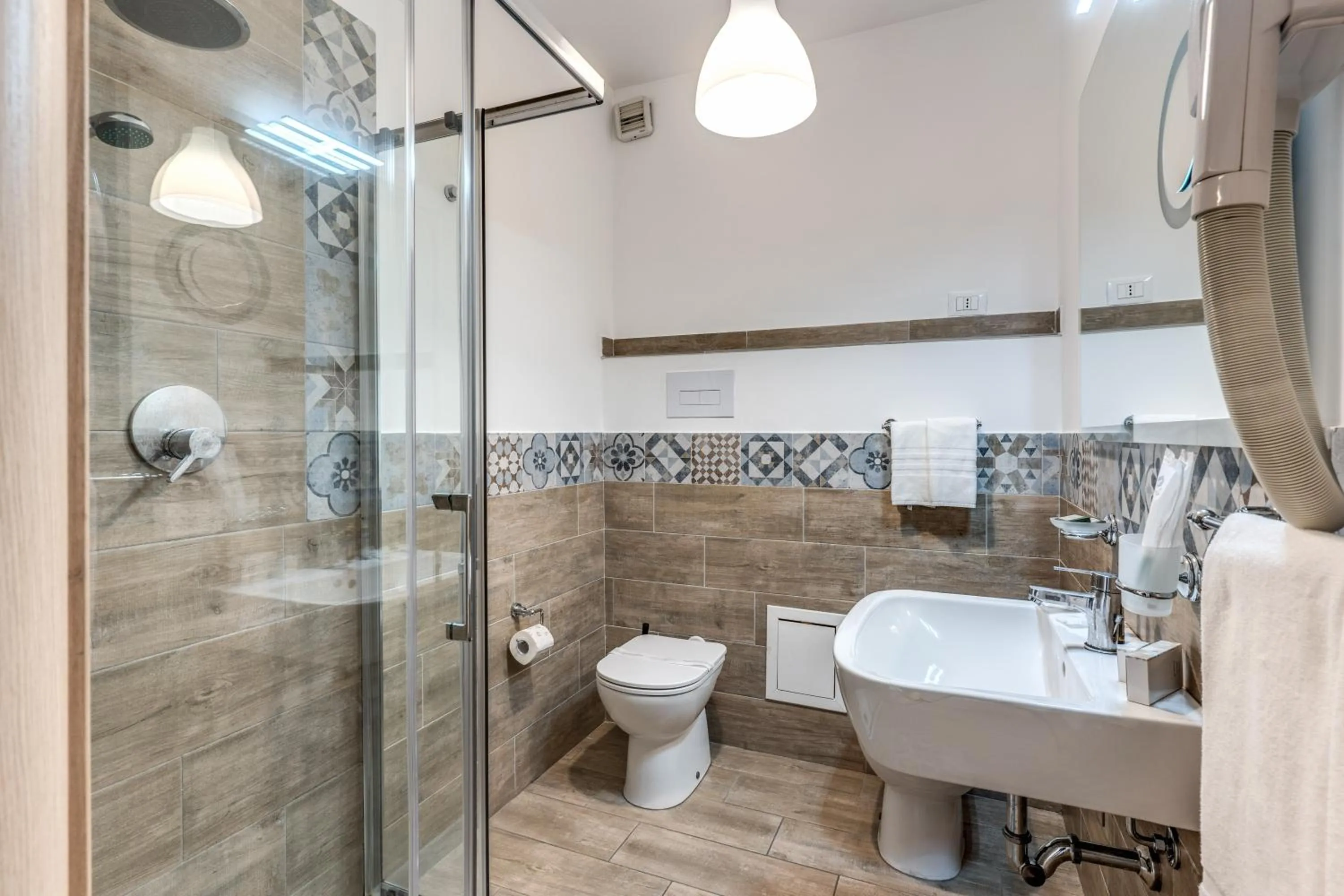 Bathroom in Casena Dei Colli, Sure Hotel Collection By Best Western