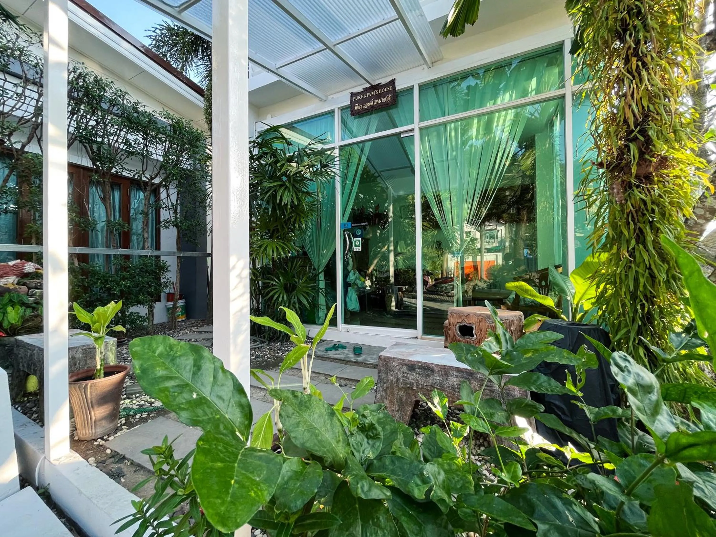 Facade/entrance in Purepamvillage