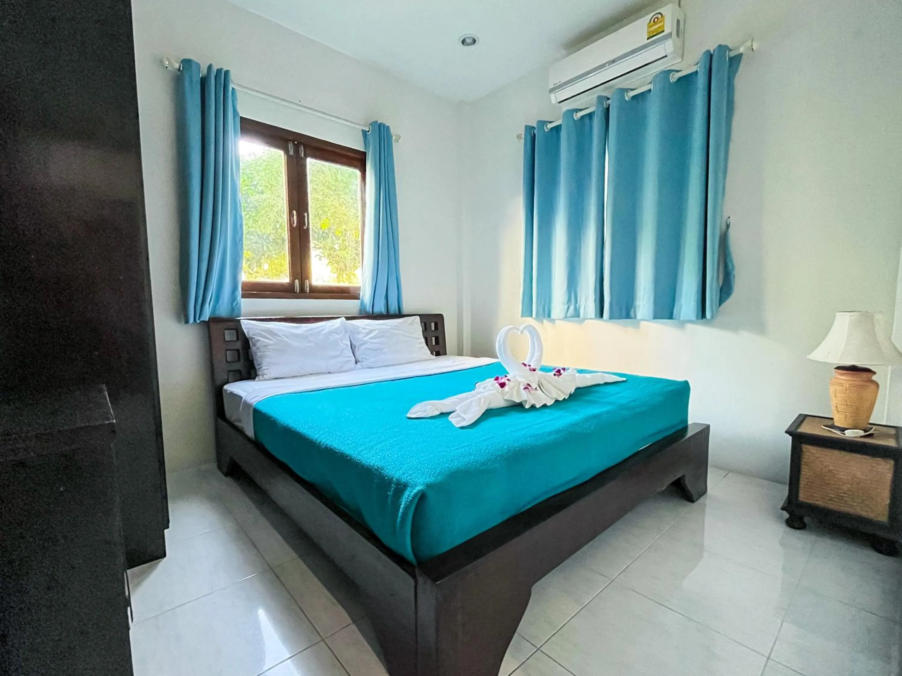 Bedroom, Bed in Purepamvillage