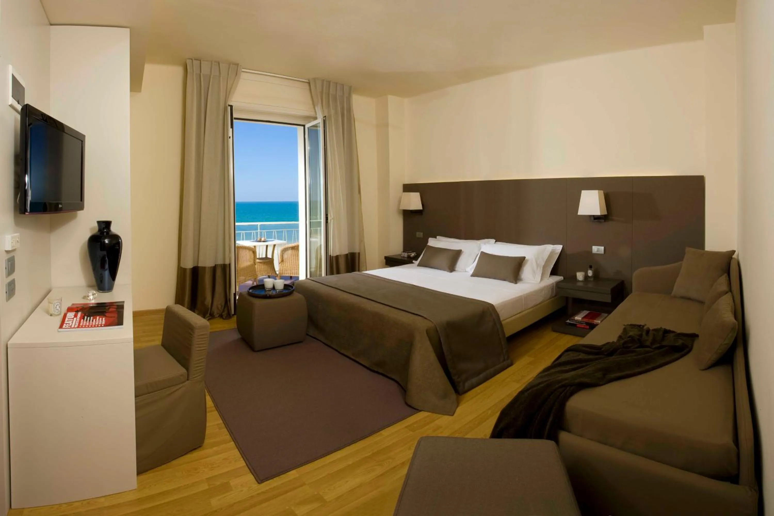 Photo of the whole room, Bed in Hotel Miramare