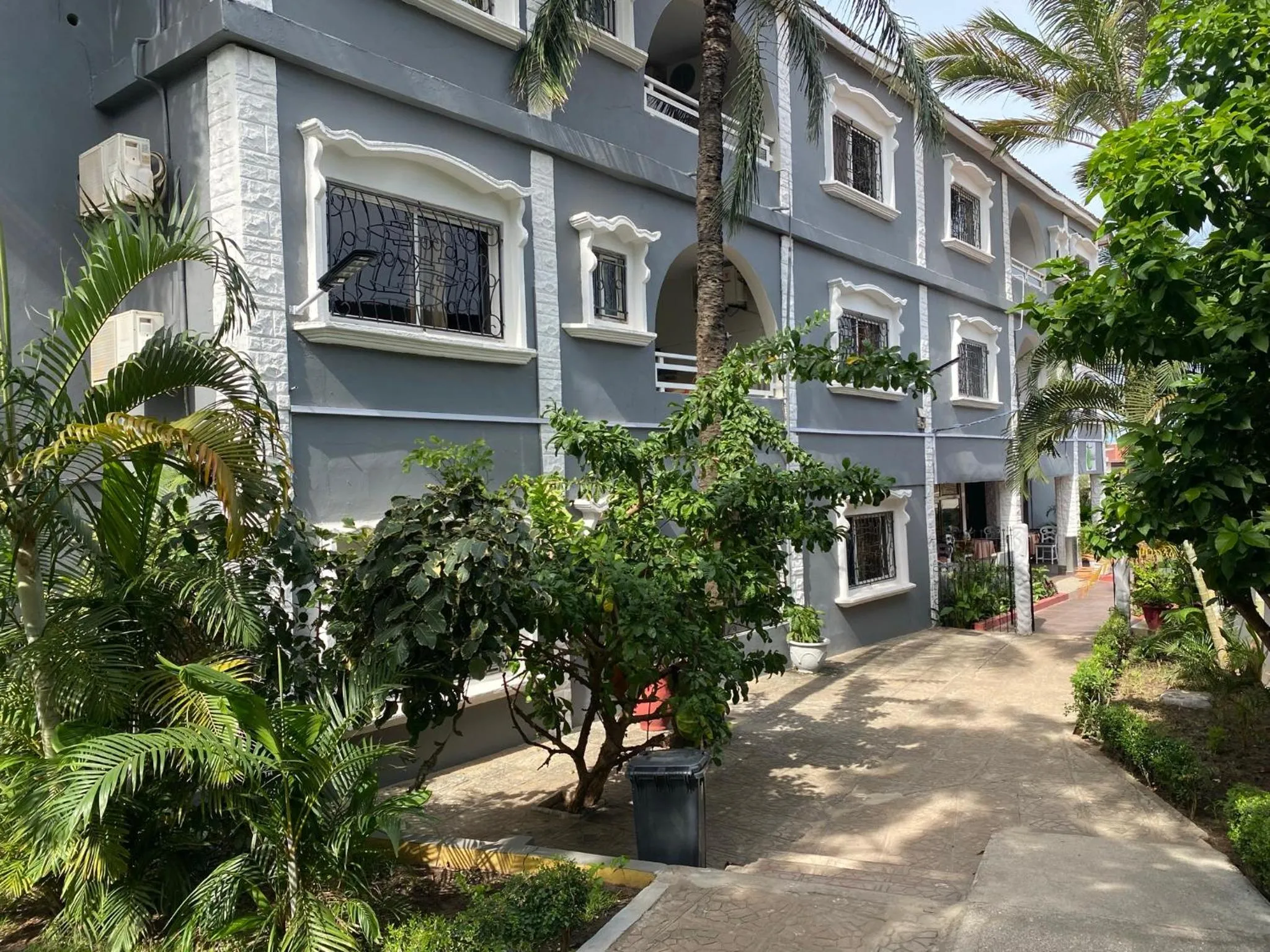 Calabash Apartment-Hotel