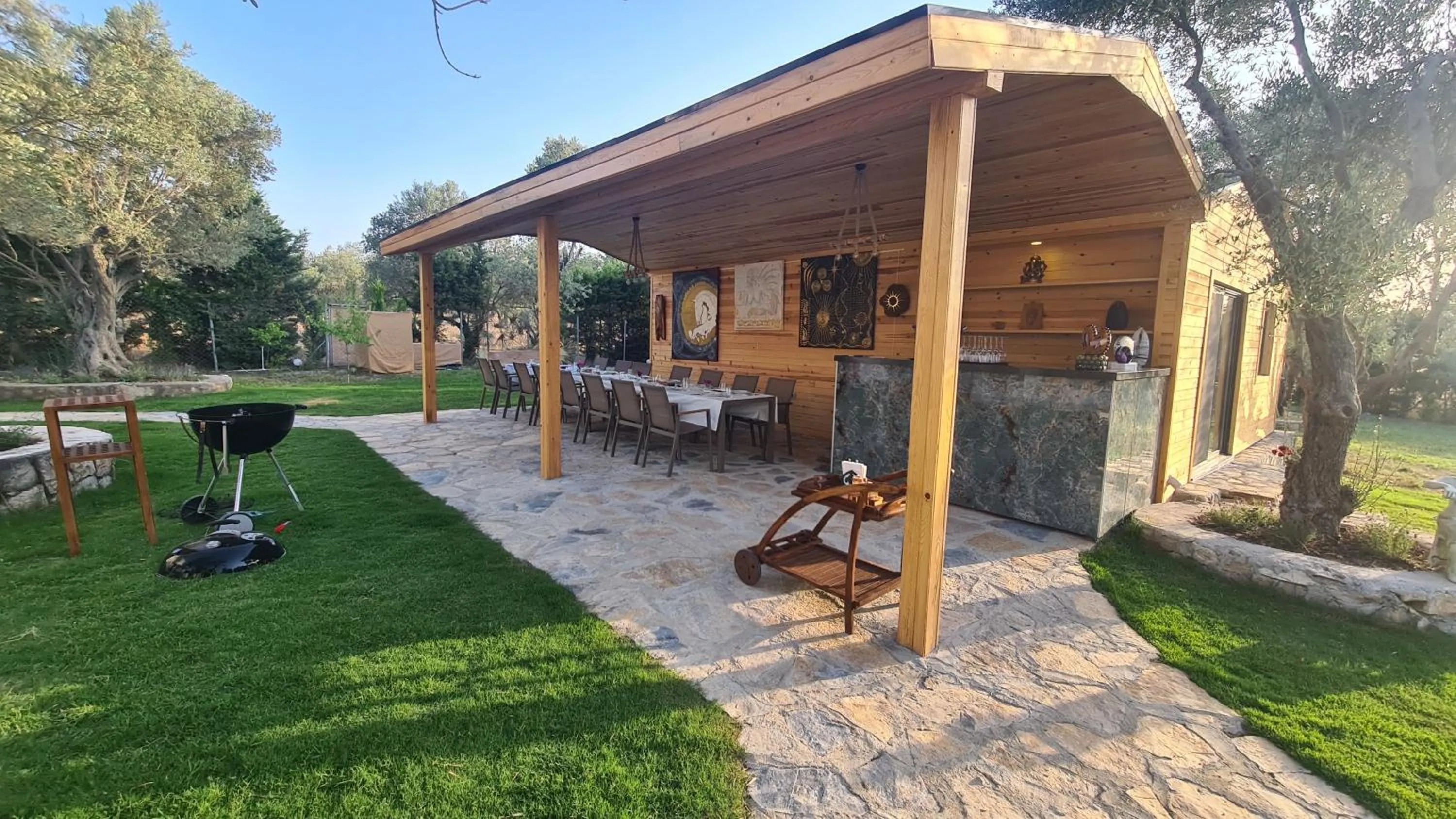 Restaurant/places to eat in Bir Dem Urla