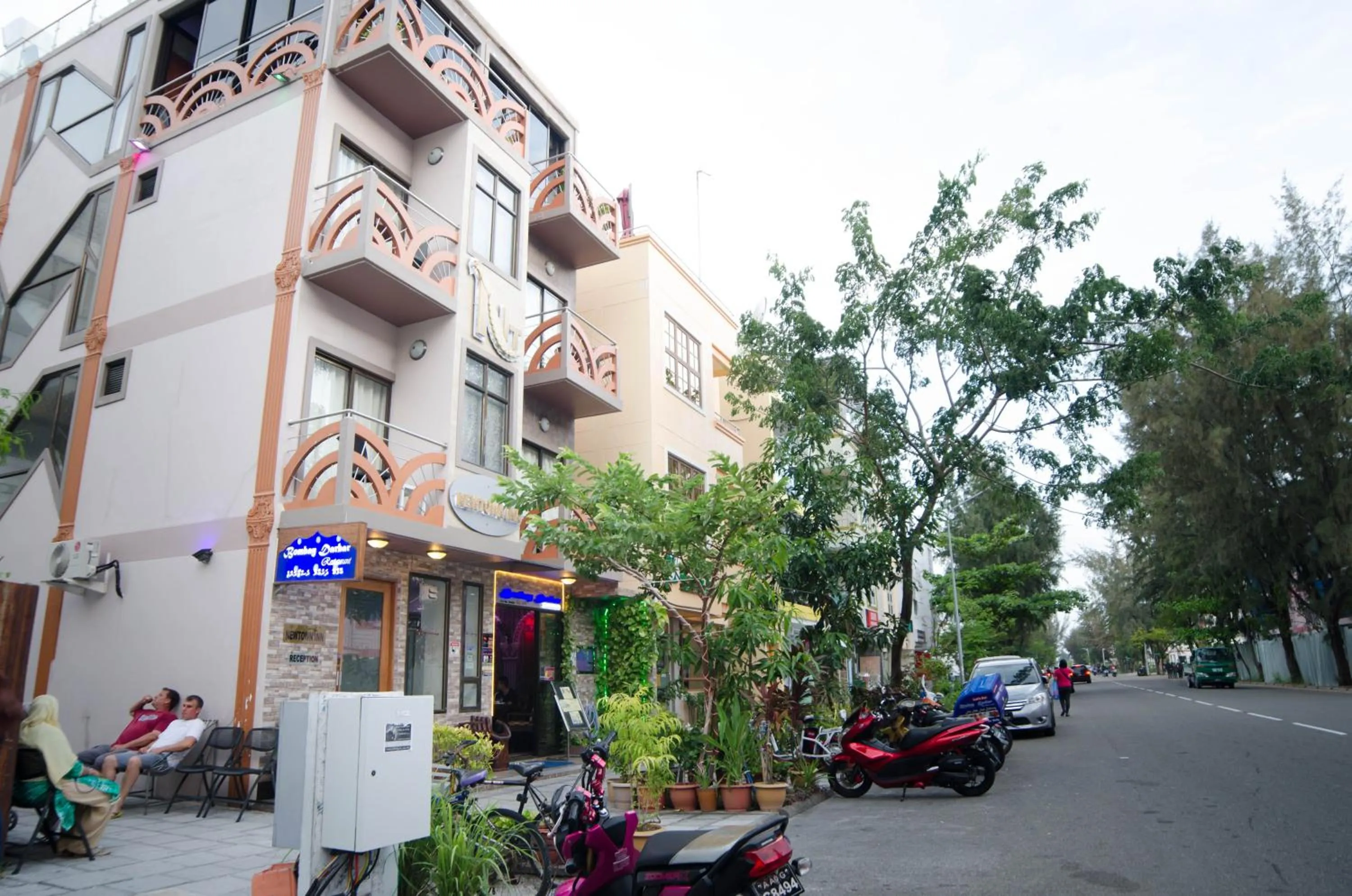 Property building in Newtown Inn