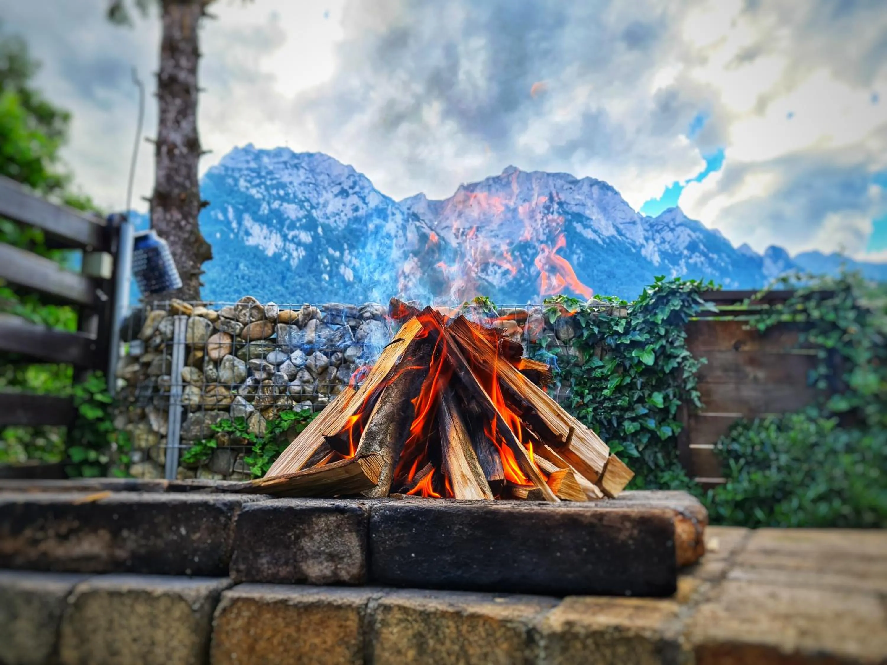 Mountain view in CASA FLORESCU