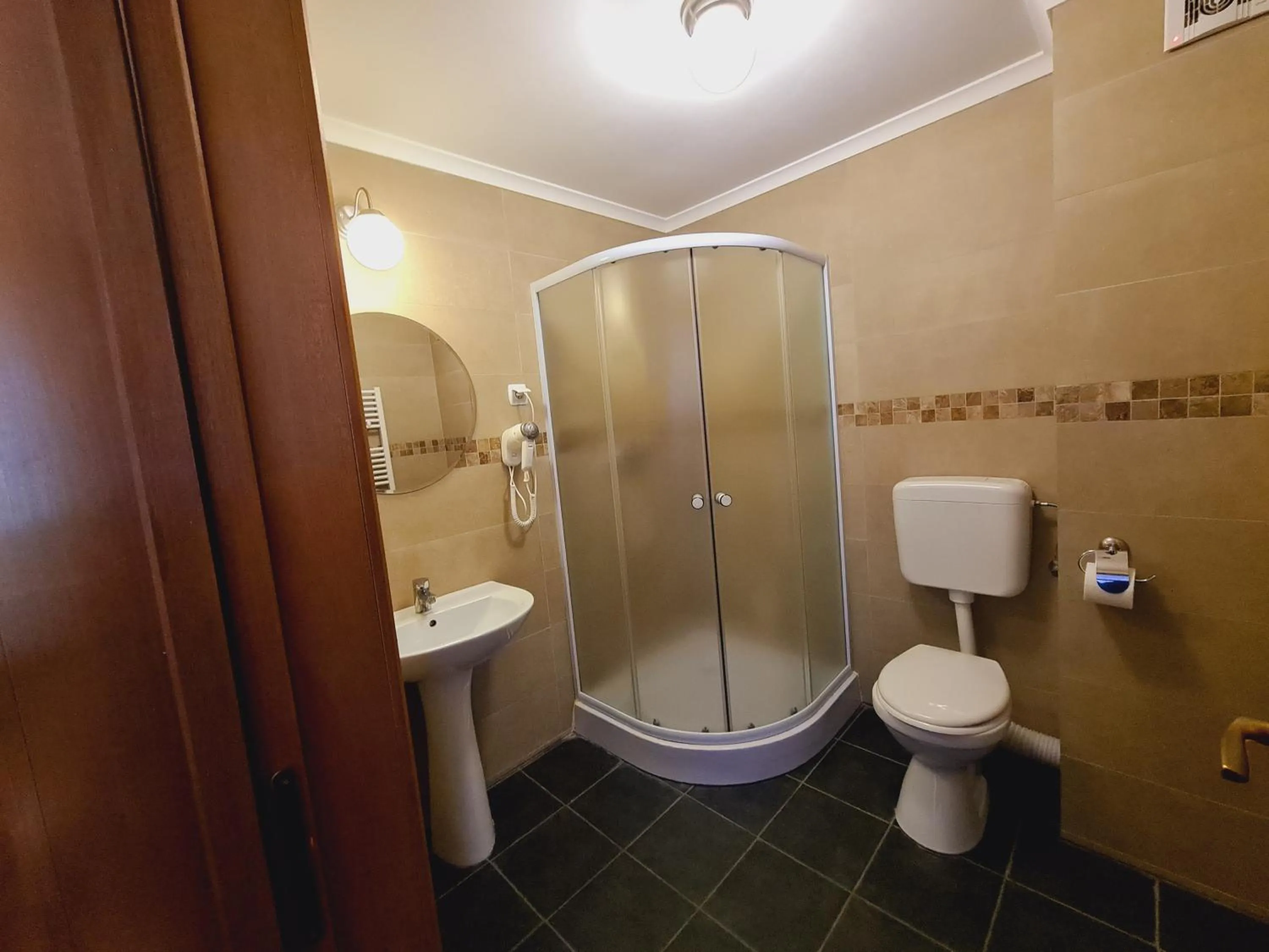 Bathroom in CASA FLORESCU