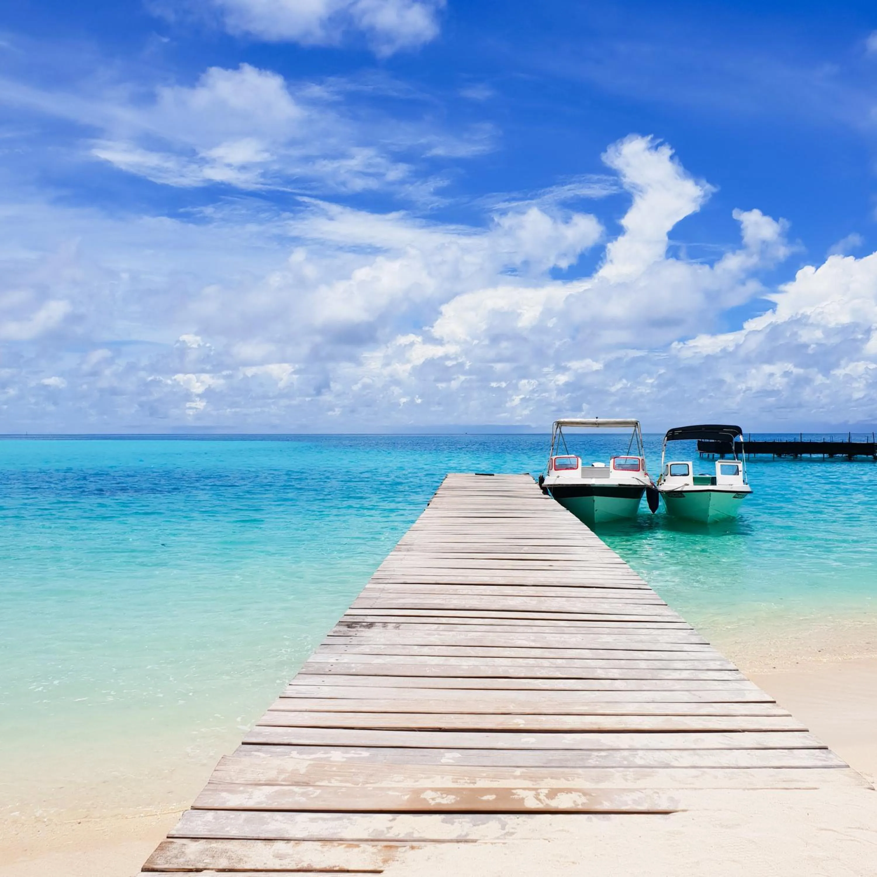 Beach in Thundi Sea View