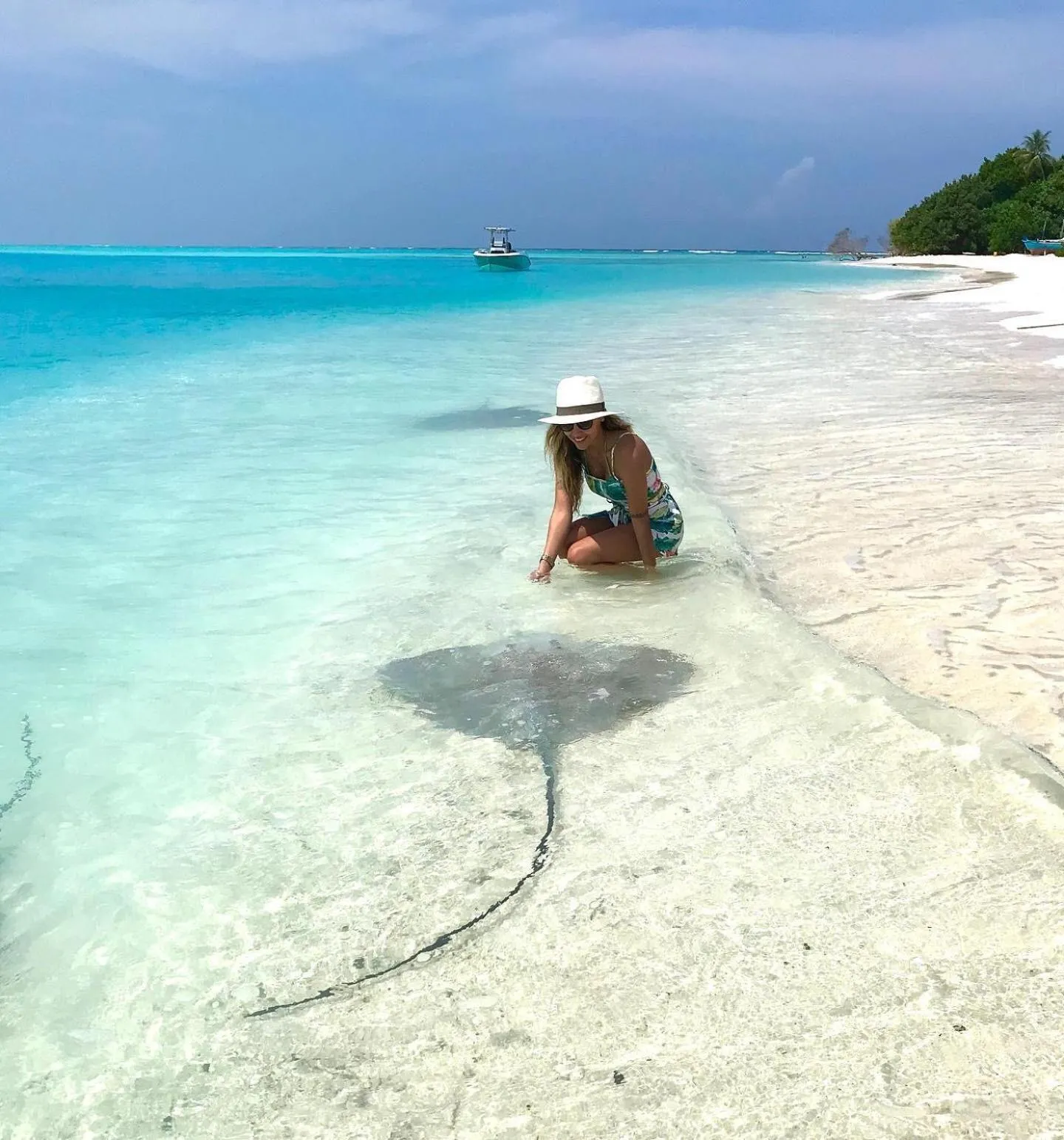 Beach in Thundi Sea View