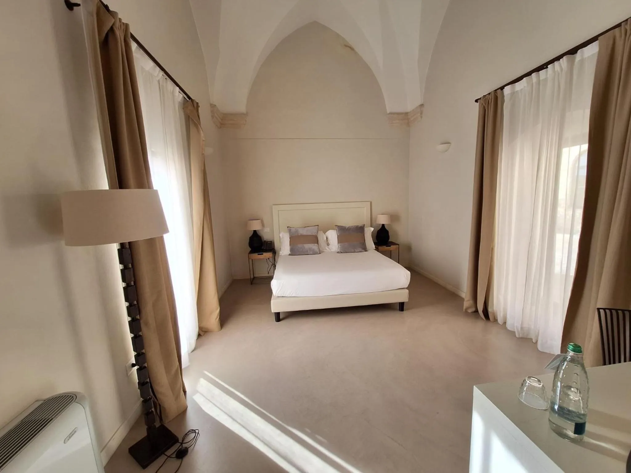 Photo of the whole room, Bed in Chiostro dei Domenicani - Dimora Storica