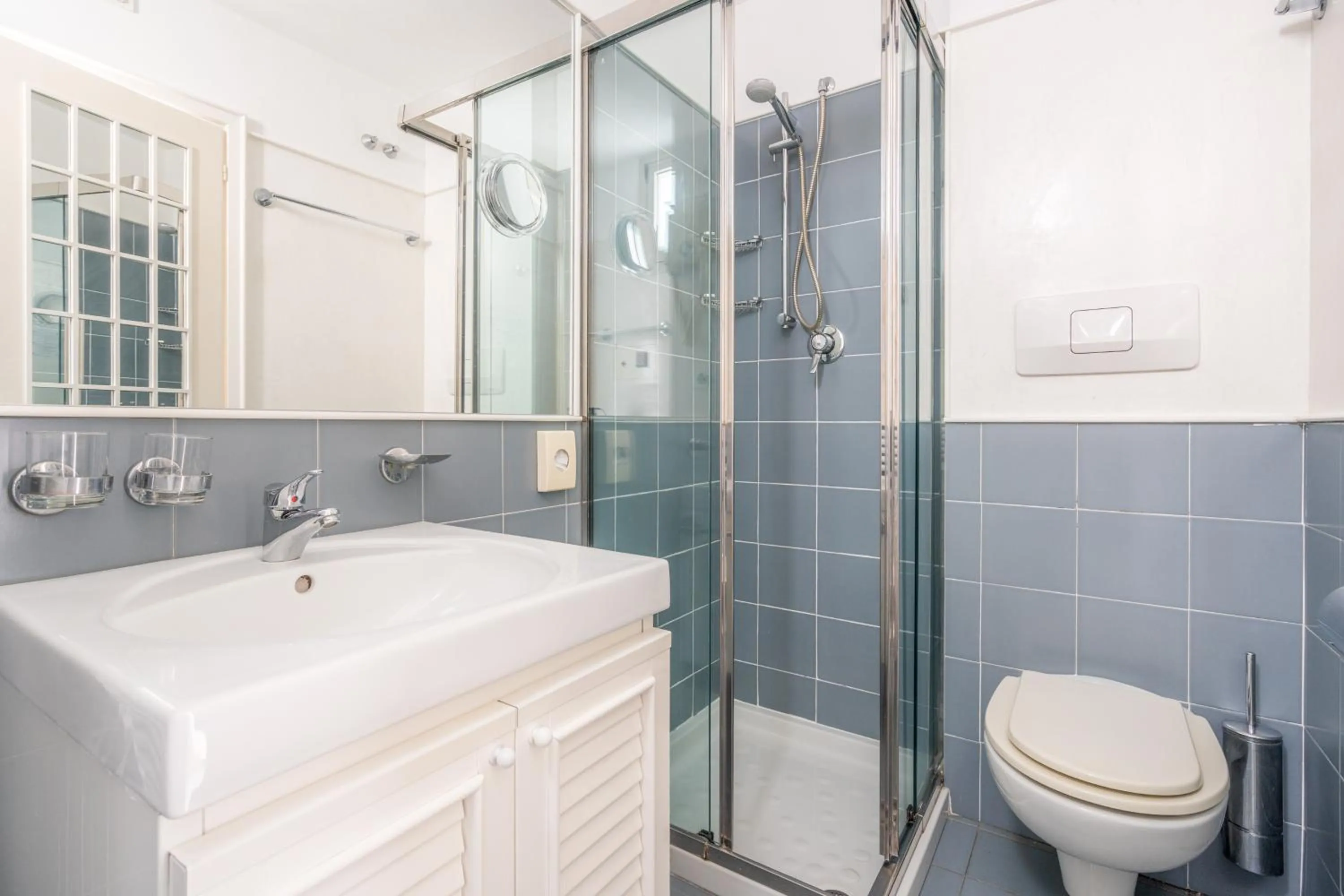 Toilet in Hotel Diamond