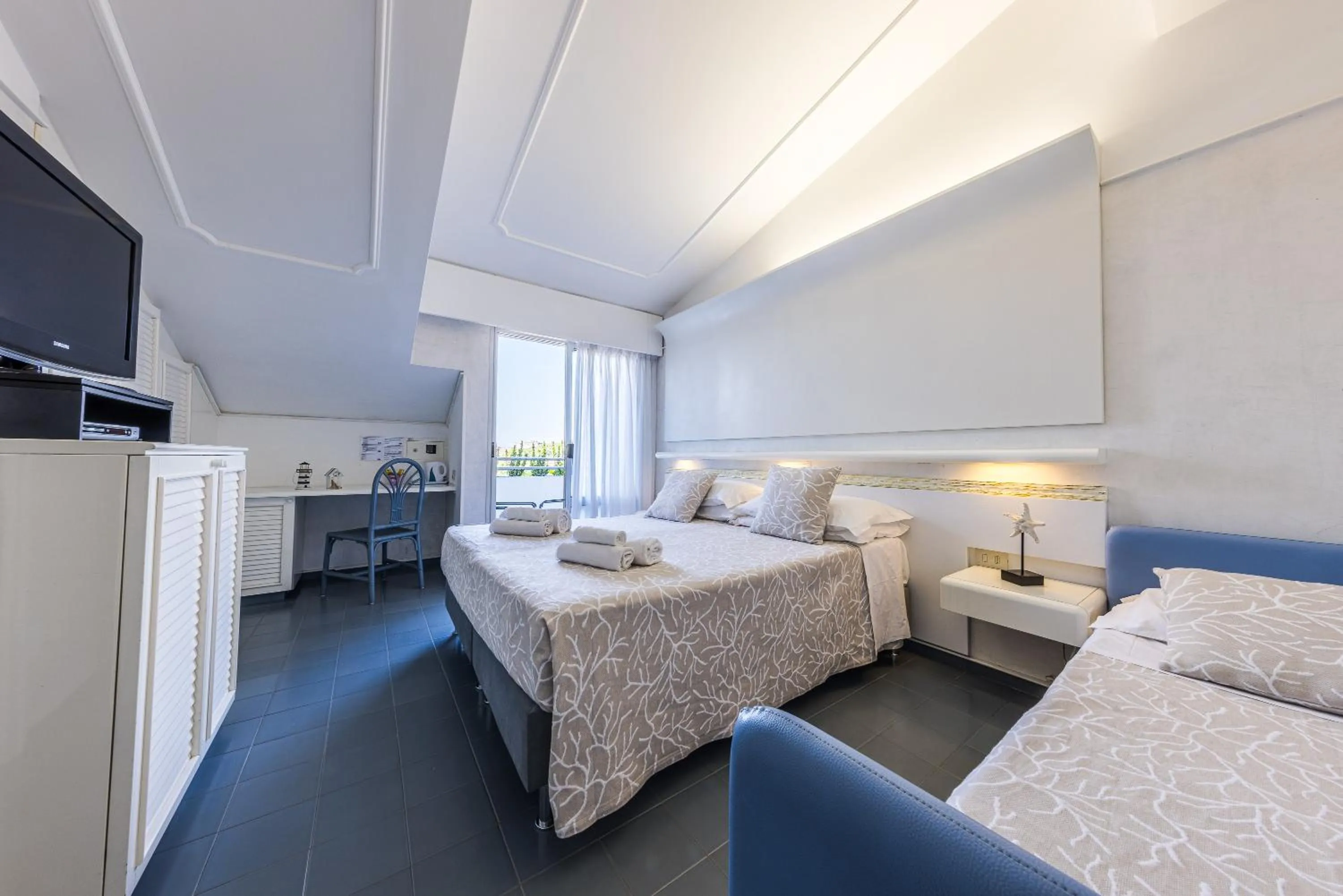 Bedroom in Hotel Diamond