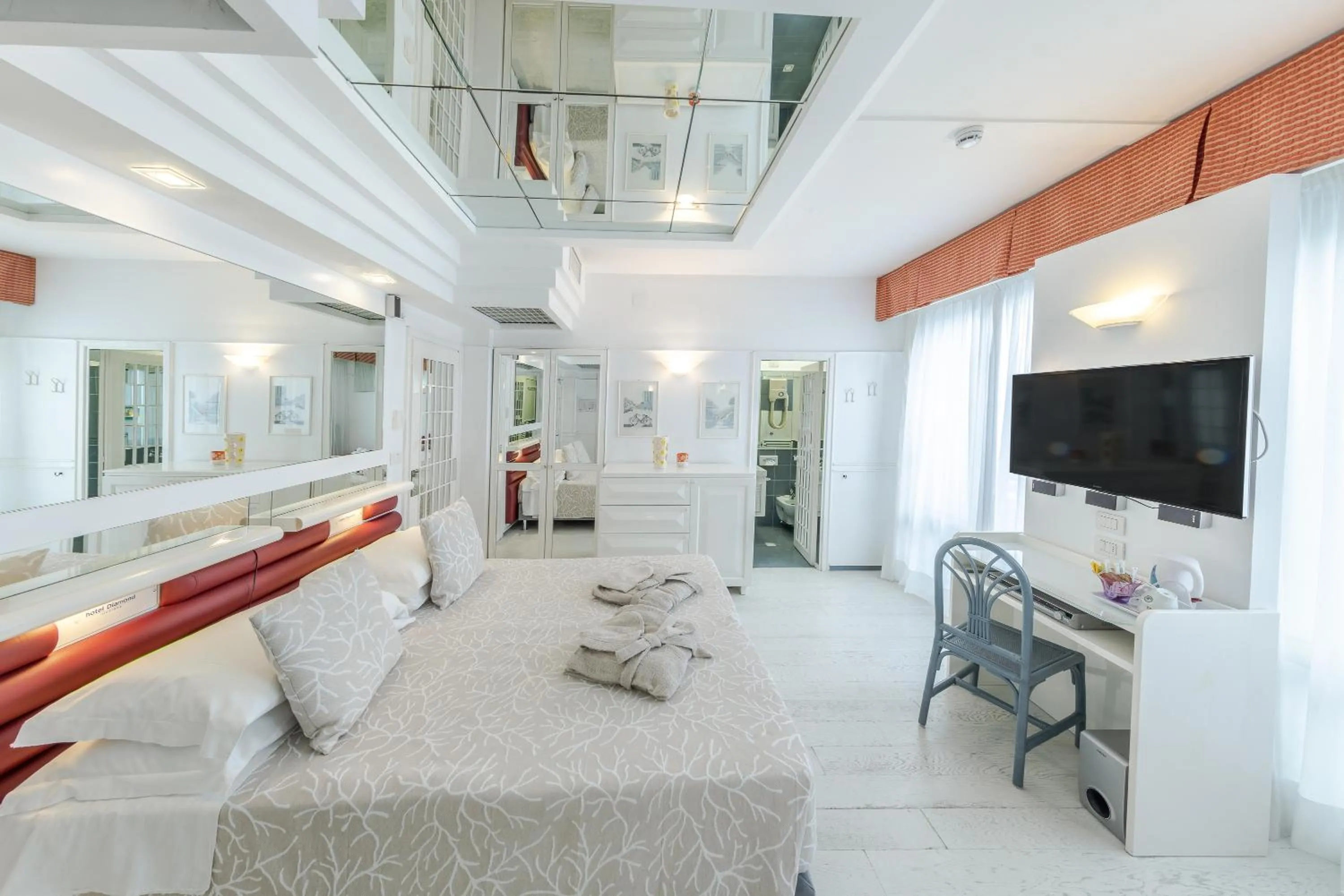 Bedroom in Hotel Diamond