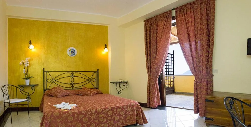 Day in Hotel A Pinnata