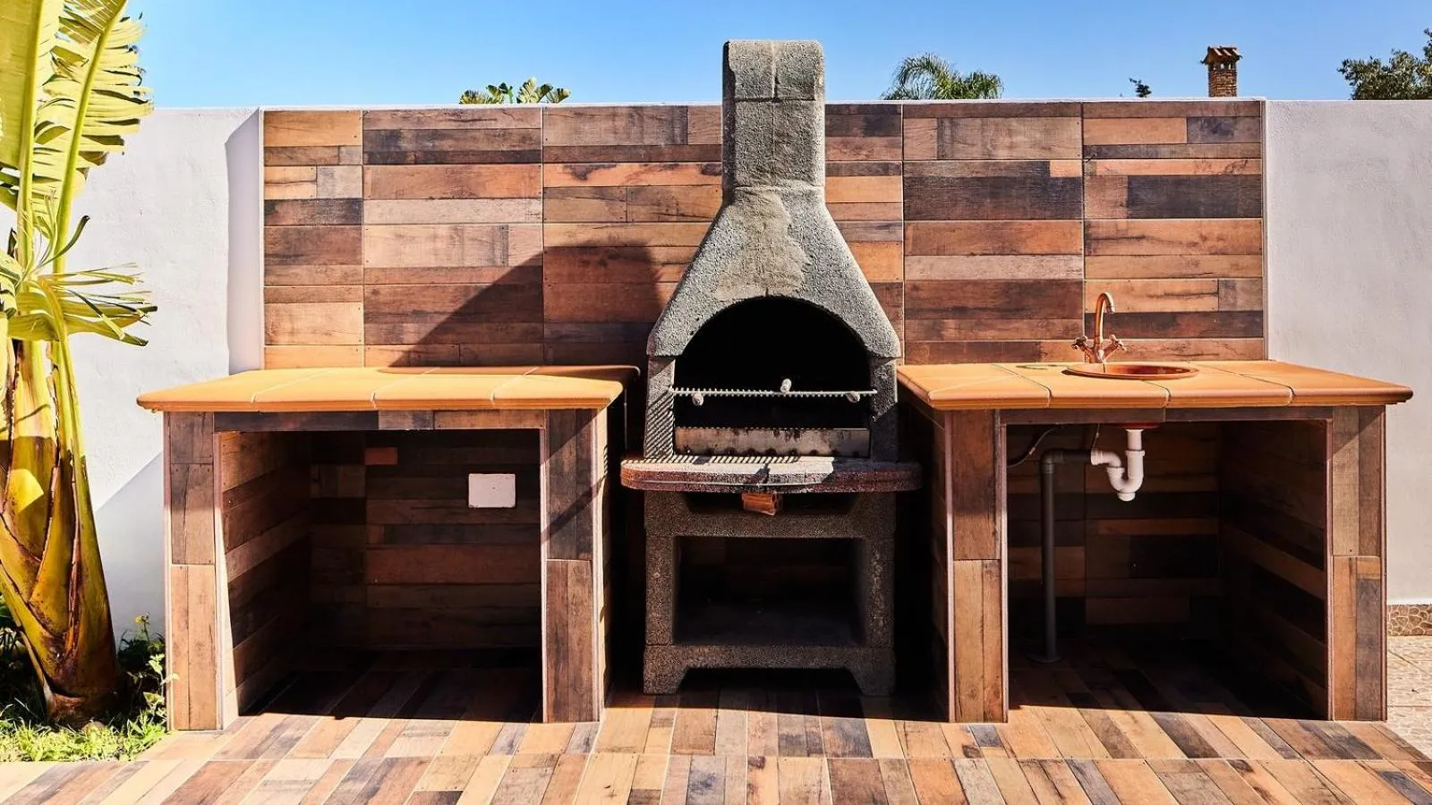 BBQ facilities in Chalet El Cancelín Conil de la Frontera by Ruralidays