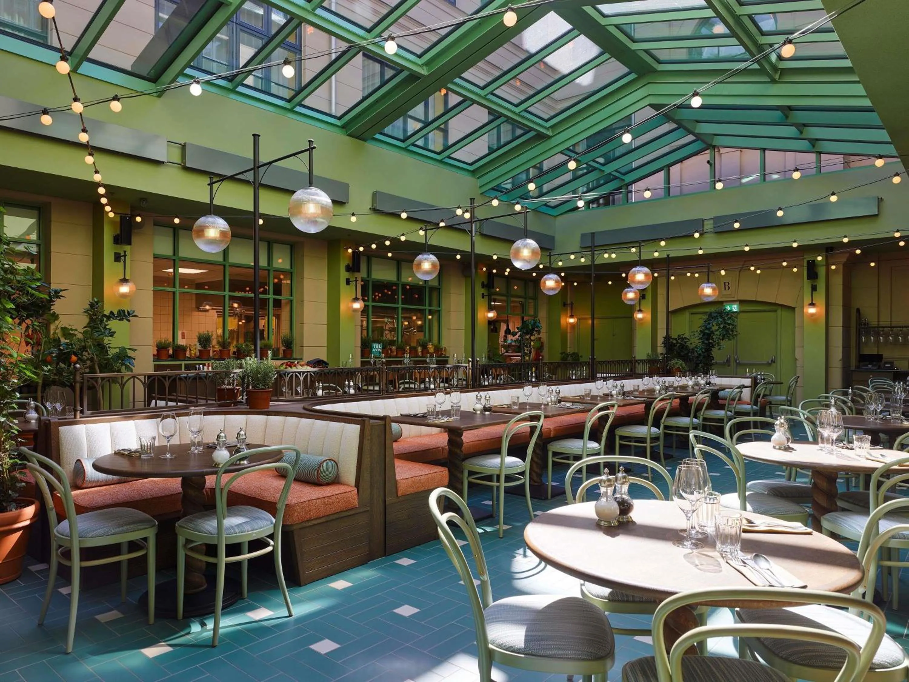 Restaurant/places to eat in 25hours Hotel Indre By