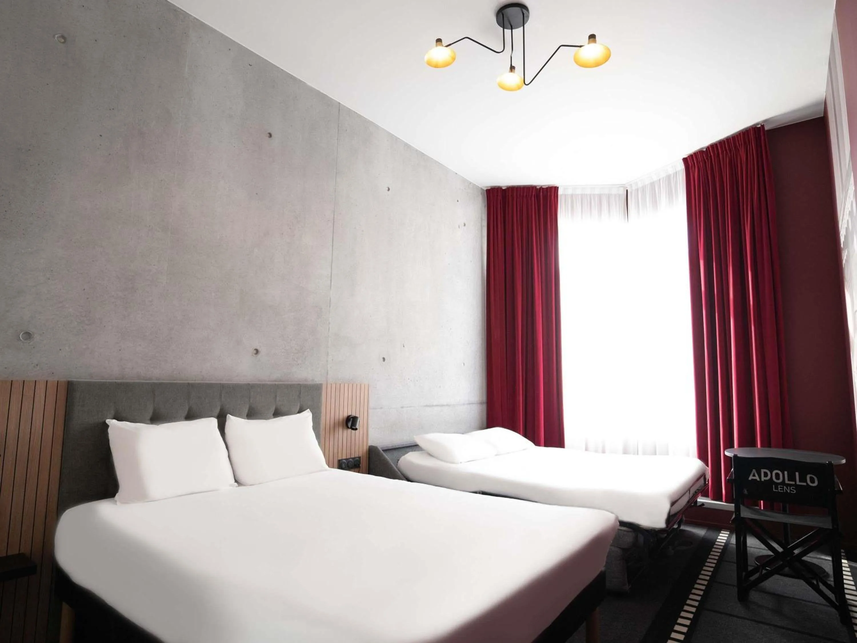 Bedroom, Bed in ibis Styles Lens Centre Gare