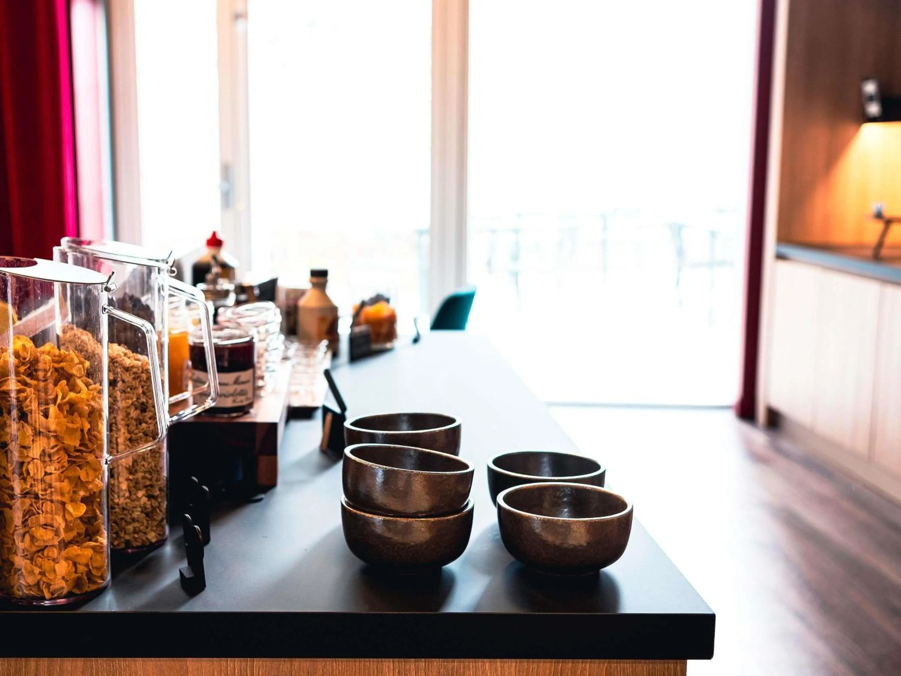 Breakfast in ibis Styles Lens Centre Gare