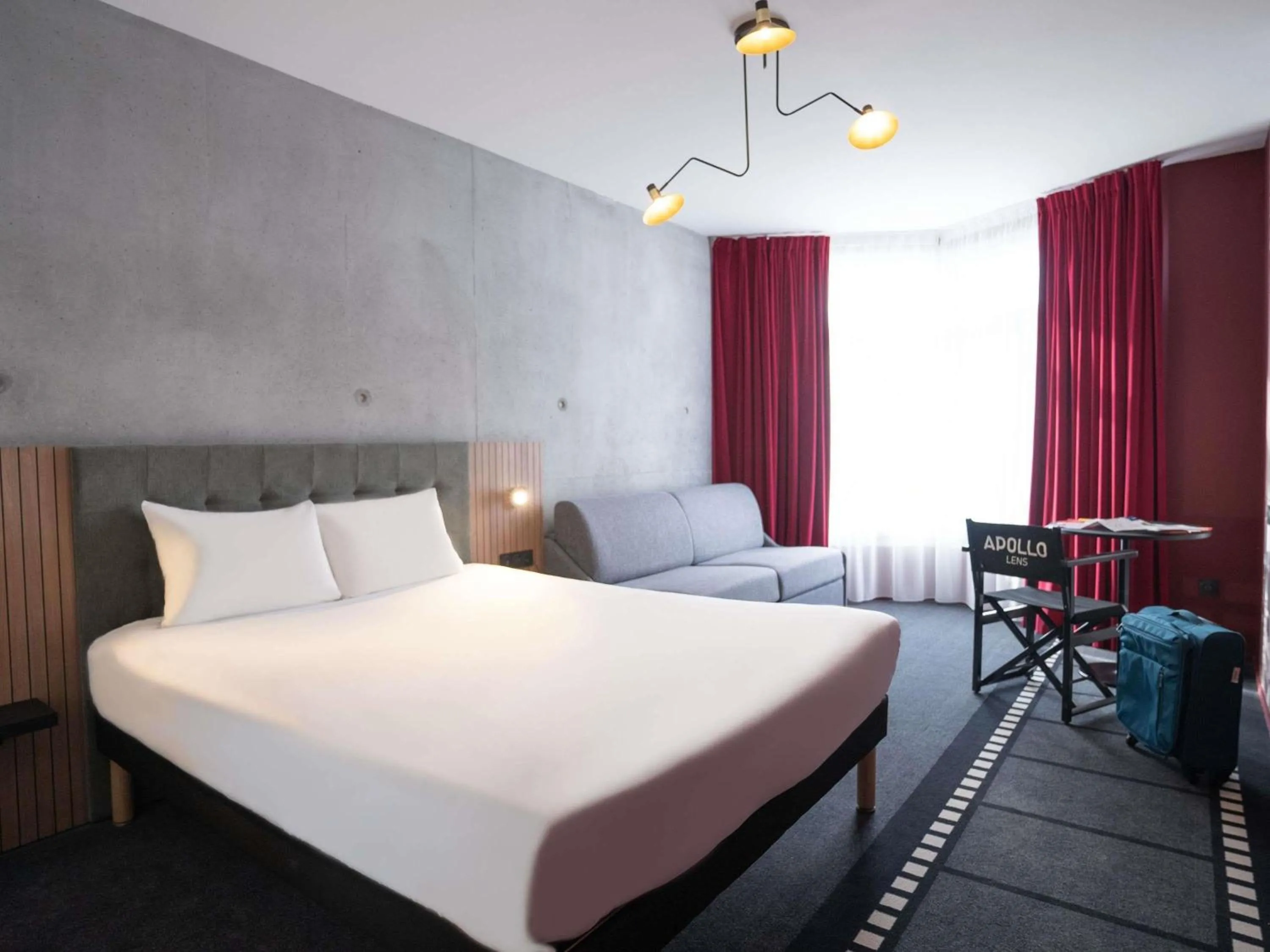 Bedroom, Bed in ibis Styles Lens Centre Gare