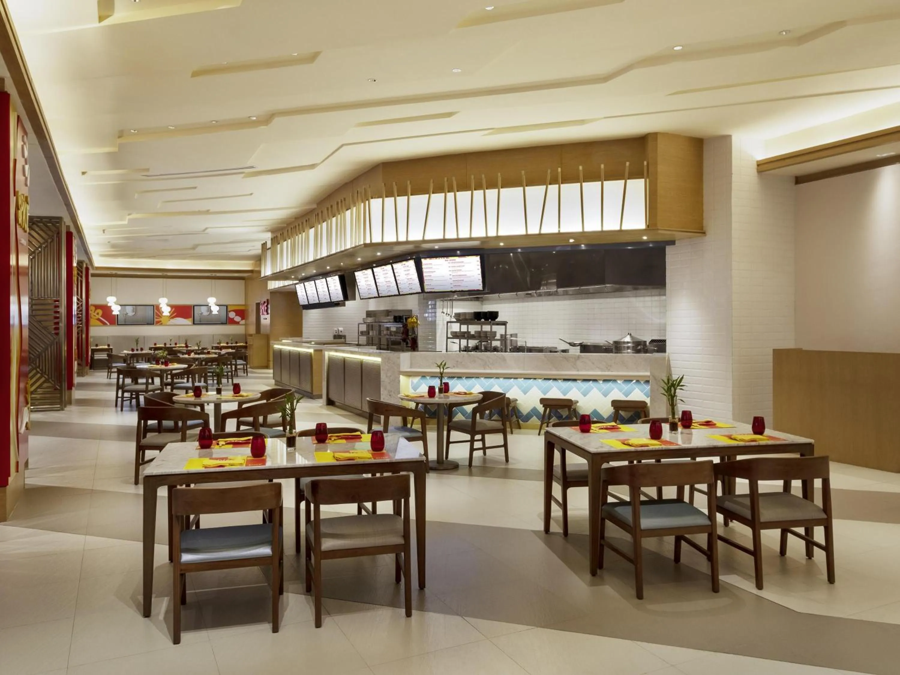 Restaurant/places to eat in Swissôtel Clark Philippines