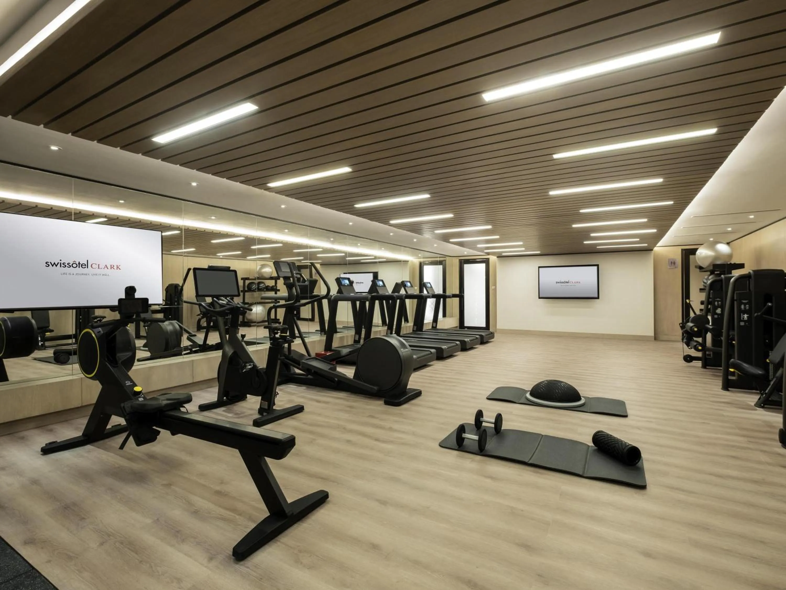 Fitness centre/facilities in Swissôtel Clark Philippines