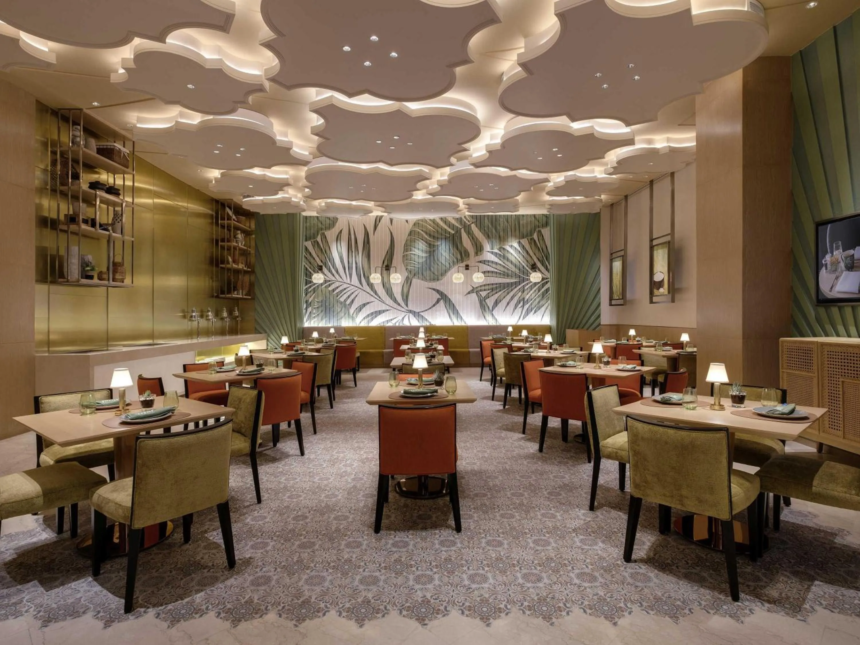 Restaurant/places to eat in Swissôtel Clark Philippines