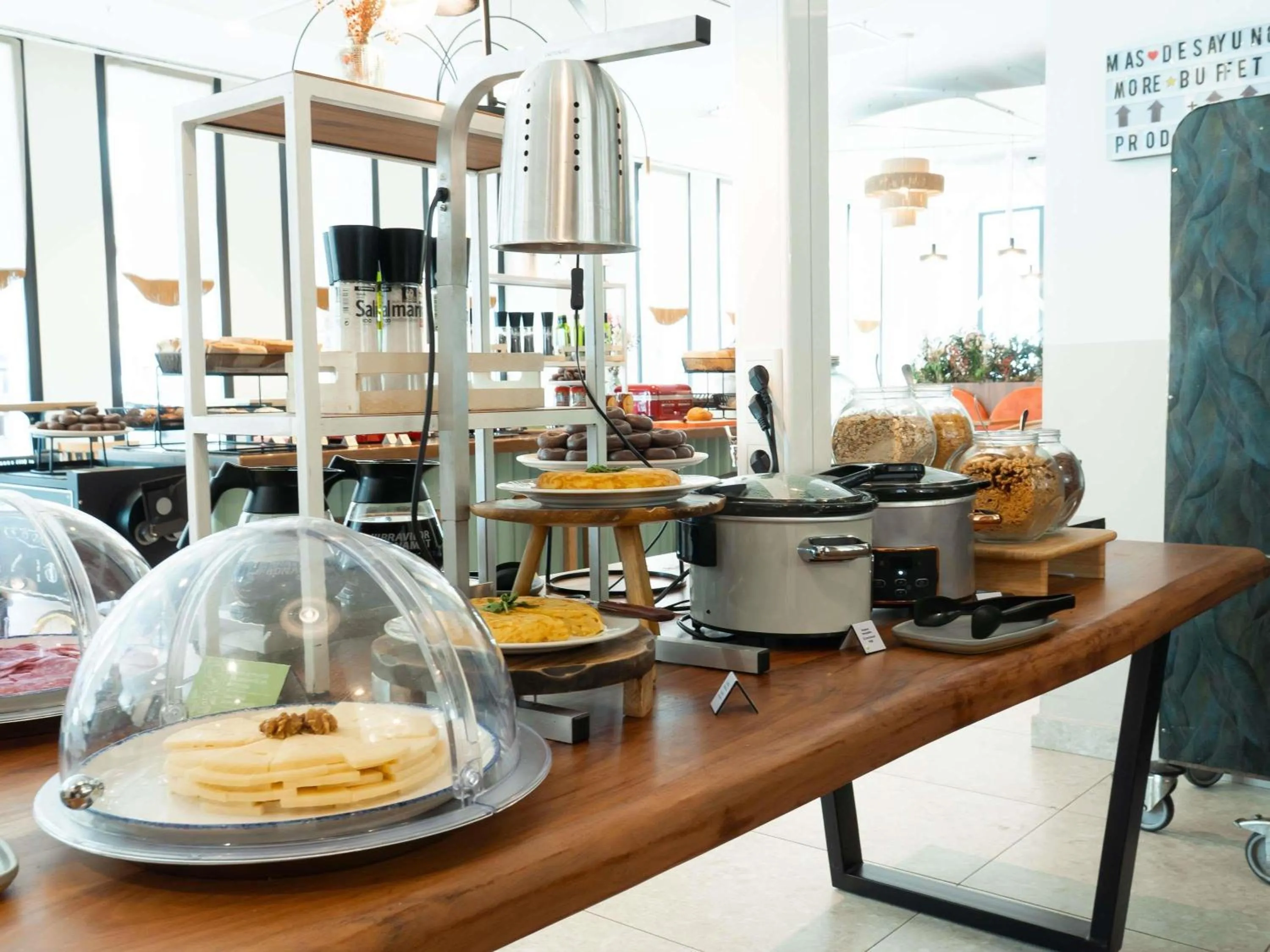 Breakfast in Ibis Styles Sevilla City Santa Justa