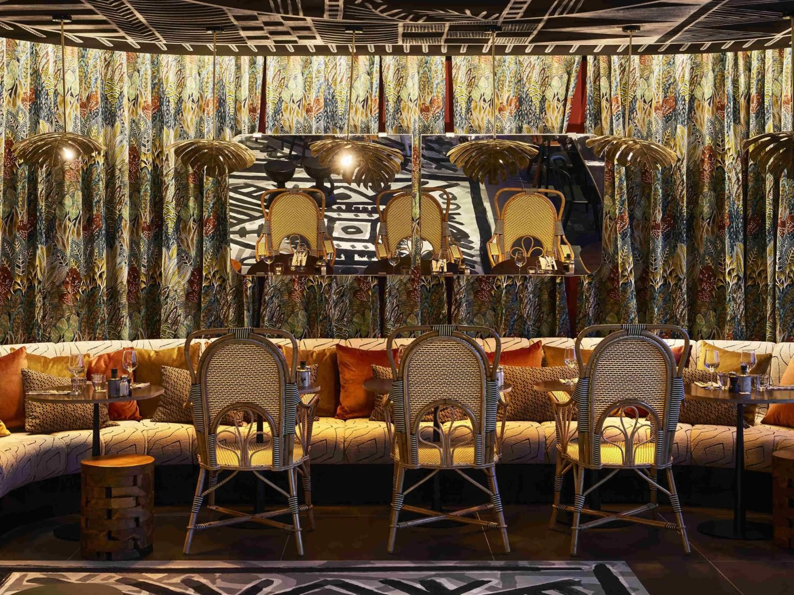 Restaurant/places to eat in Mama Shelter Paris La Défense