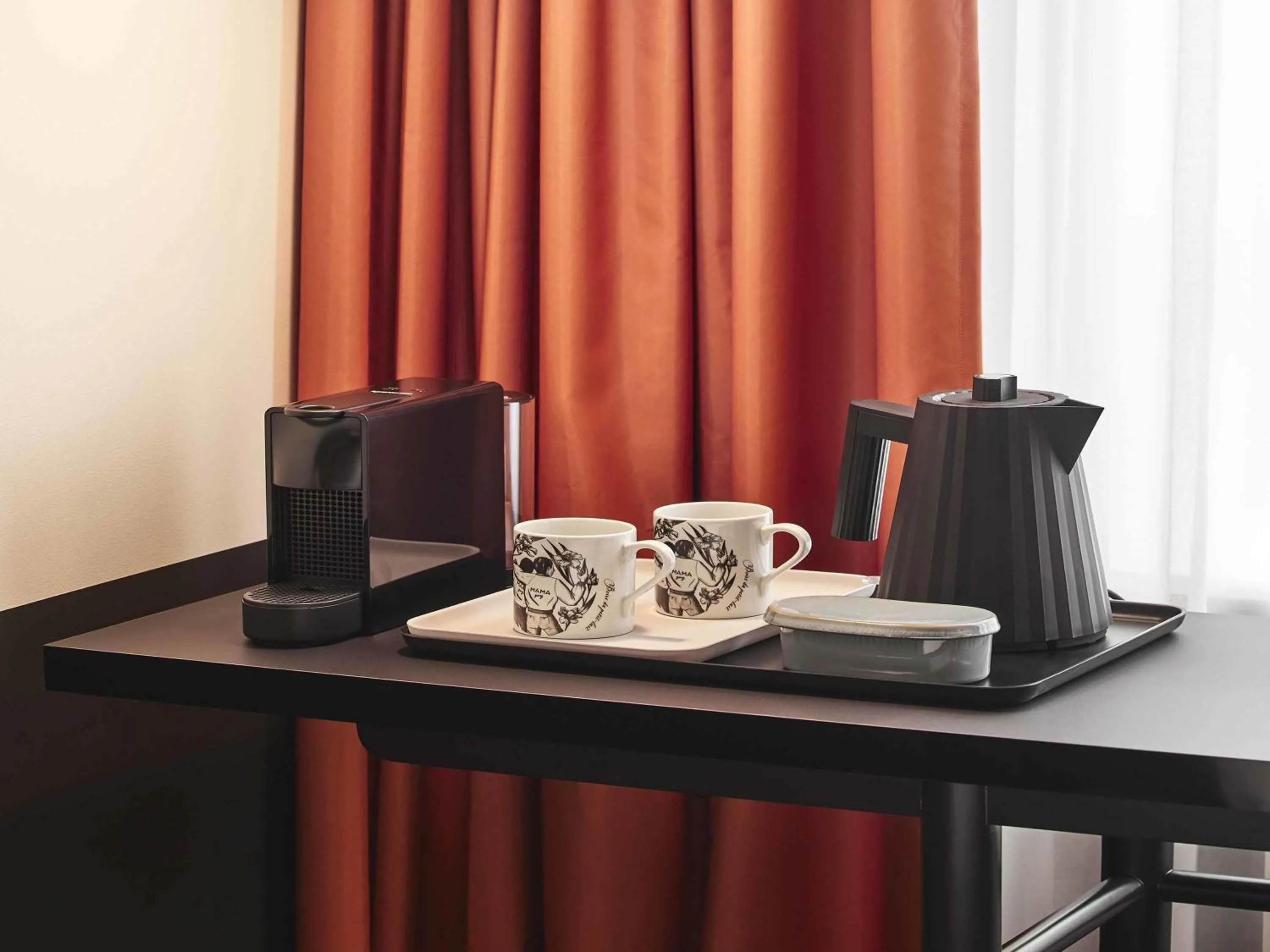 Bedroom in Mama Shelter Paris La Défense