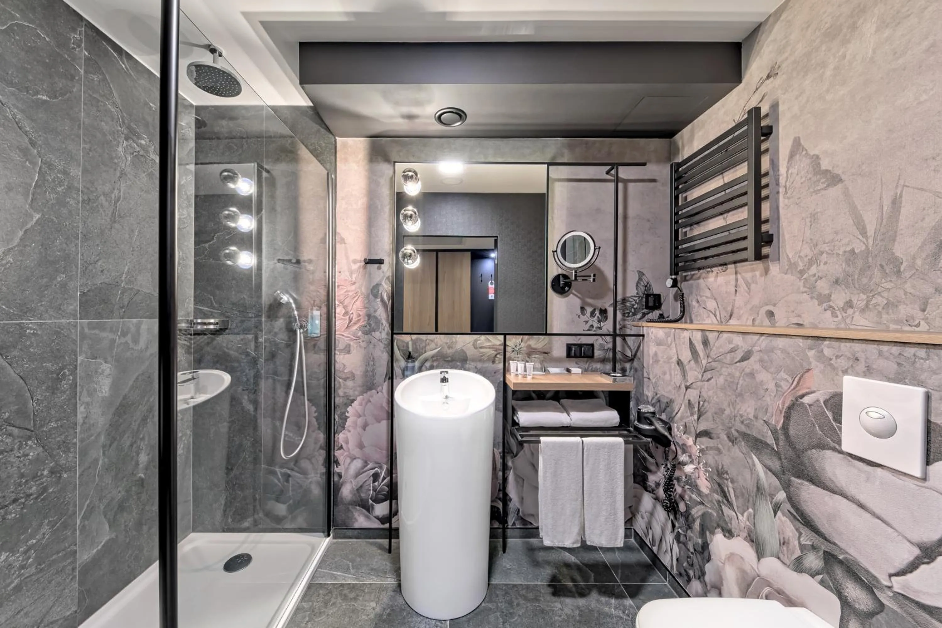 Bathroom in Focus Hotel Premium Warszawa