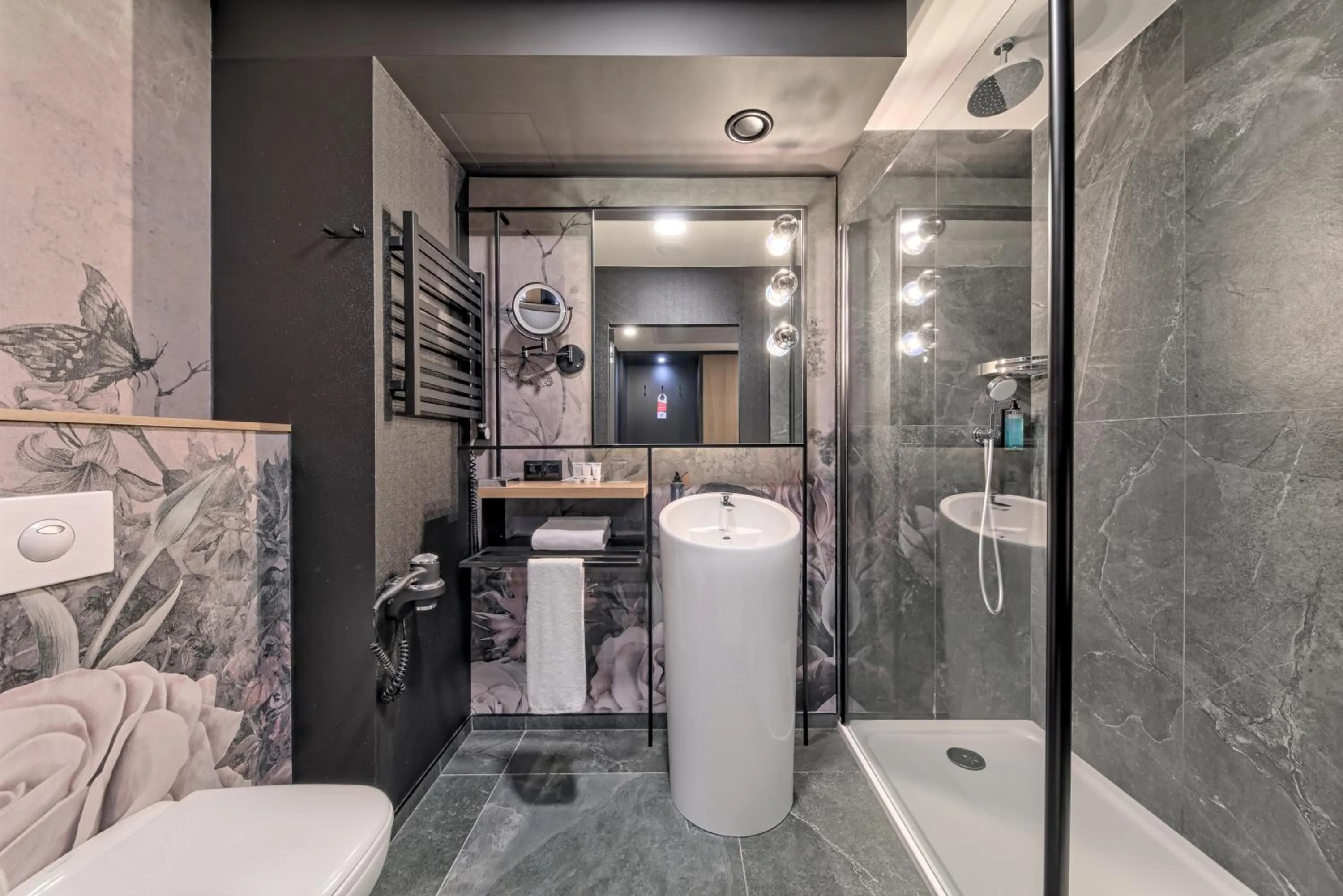 Bathroom in Focus Hotel Premium Warszawa