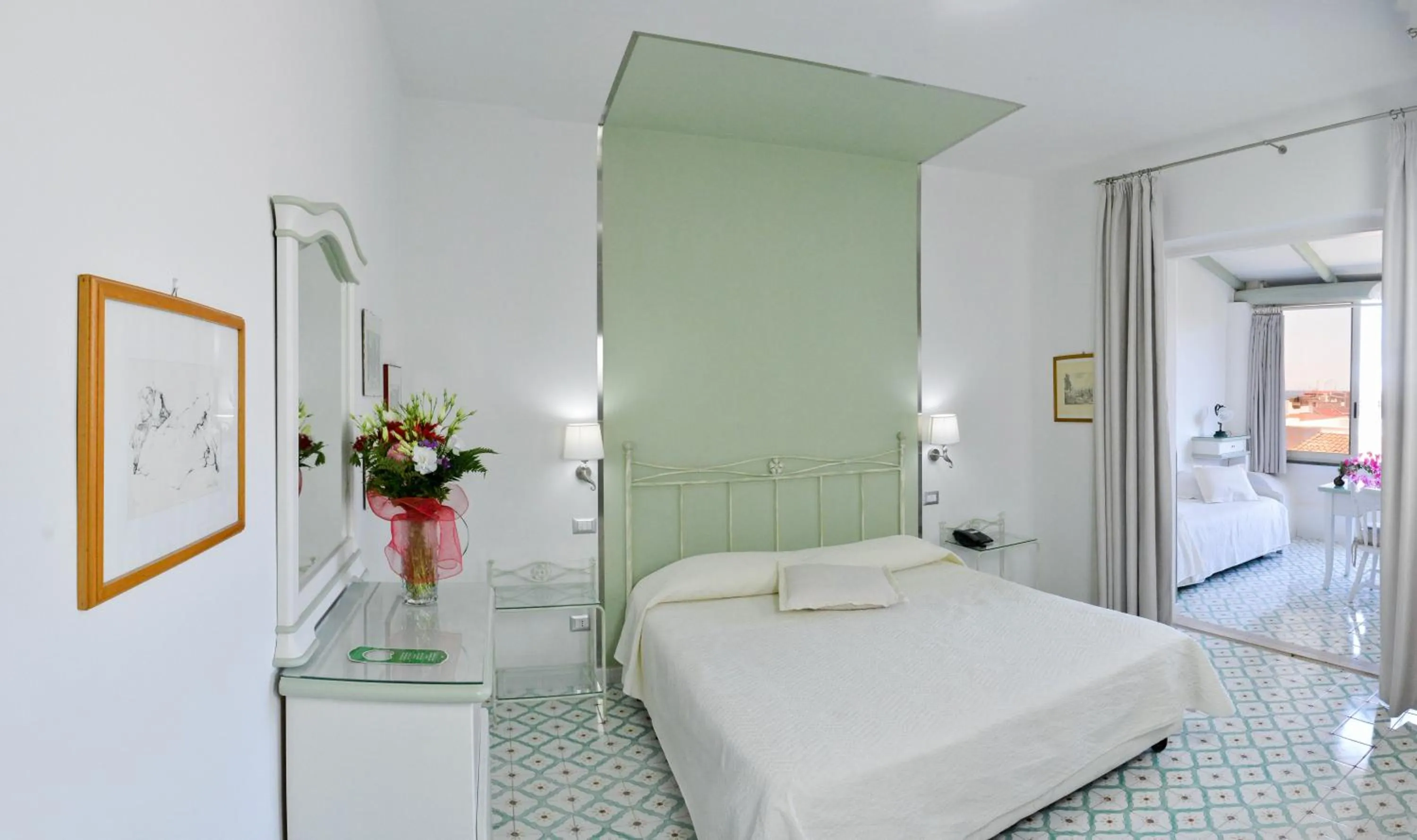 Photo of the whole room, Bed in Hotel Residence Mendolita