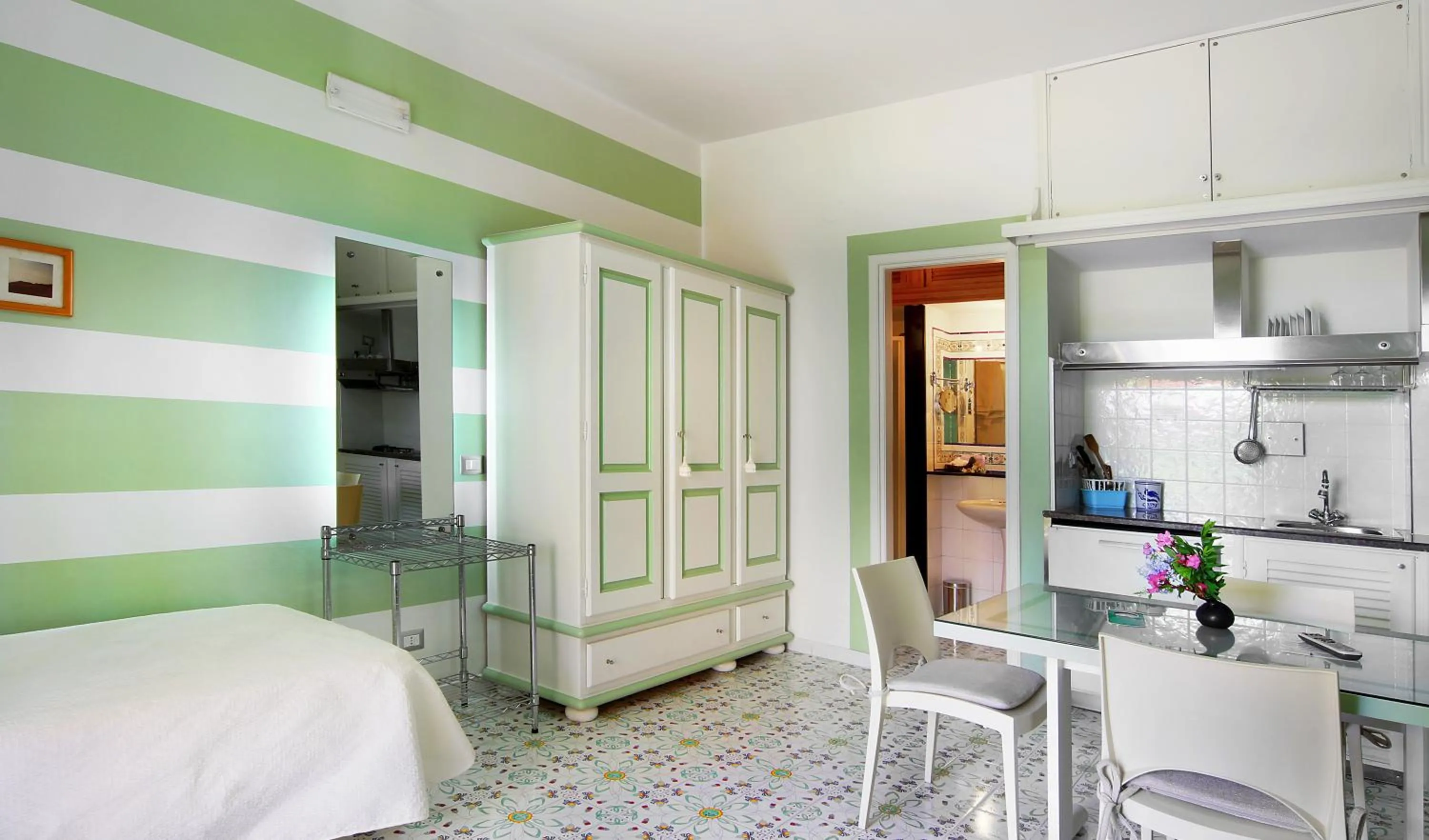 Photo of the whole room, Bed in Hotel Residence Mendolita