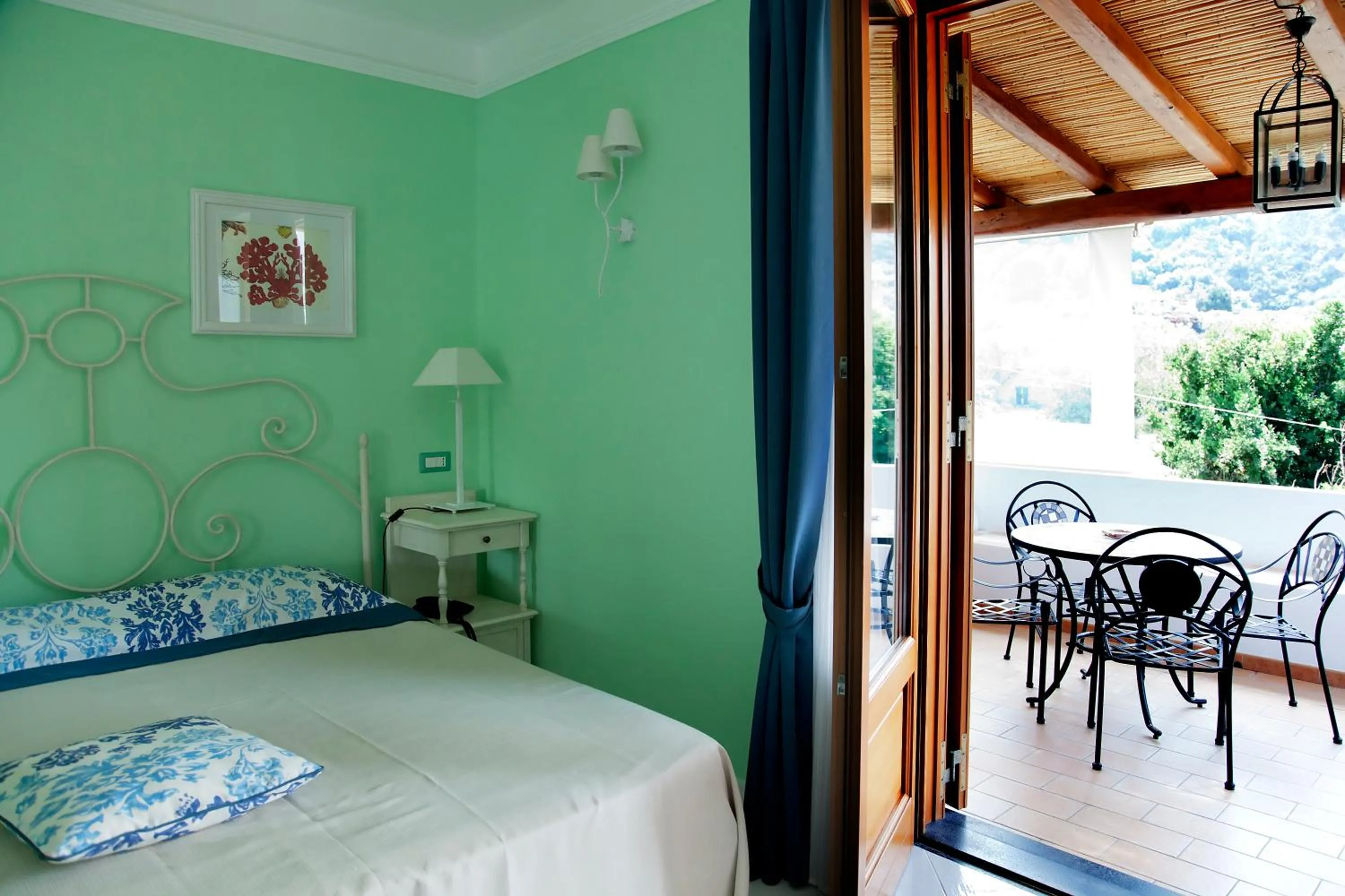 Photo of the whole room, Bed in Hotel Residence Mendolita