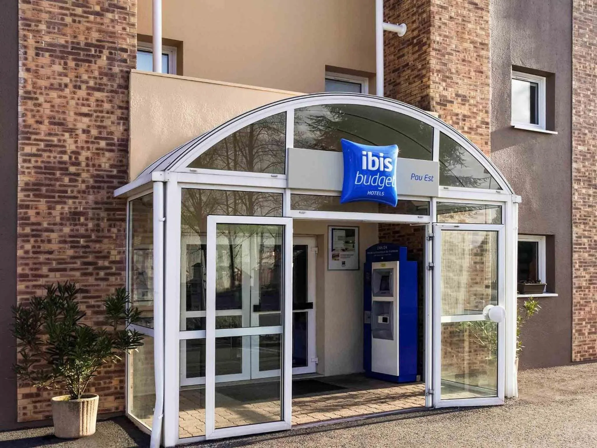 Property building in ibis Budget Pau Est