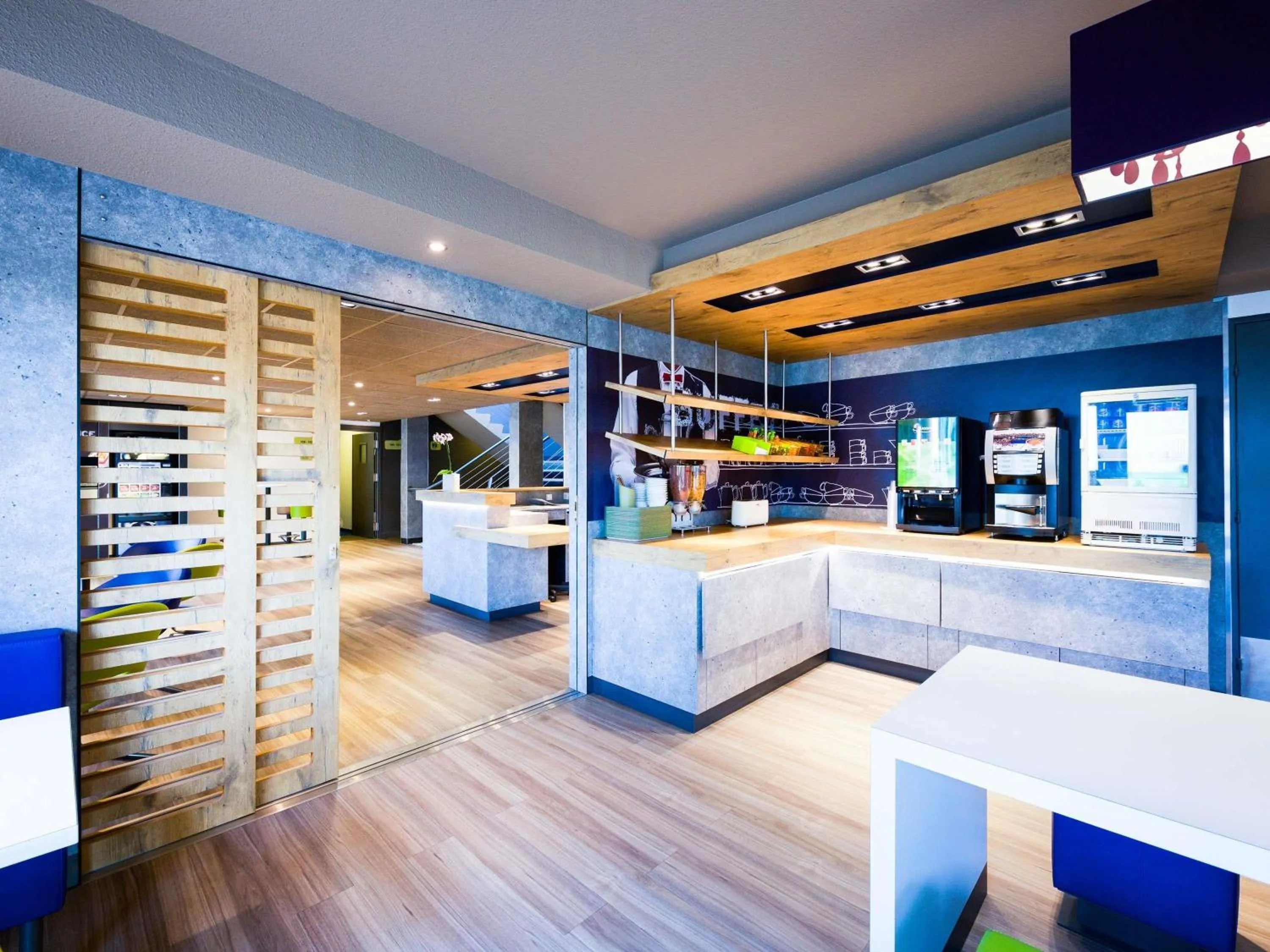 Breakfast in ibis Budget Pau Est