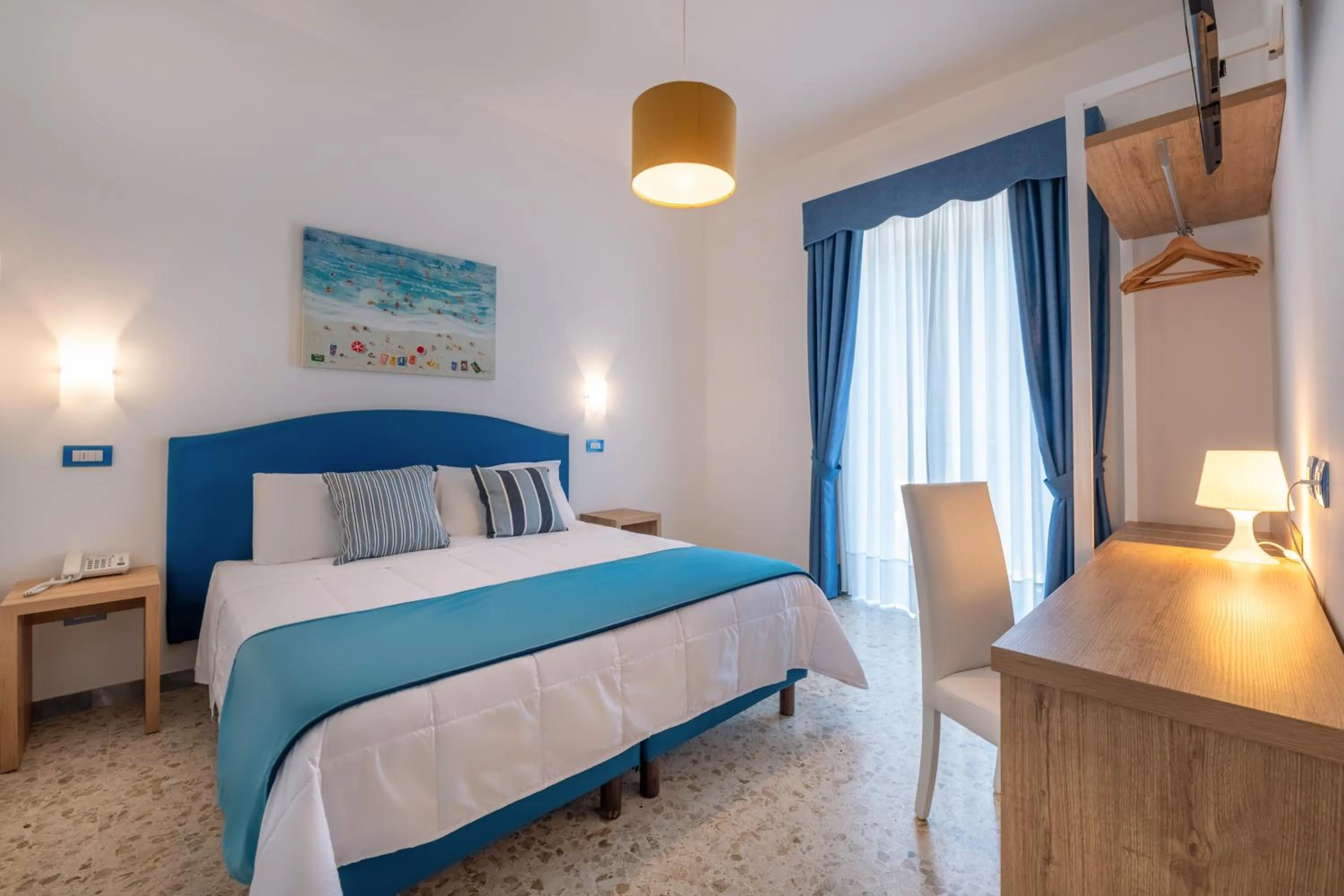 Bedroom, Bed in Hotel Britannia