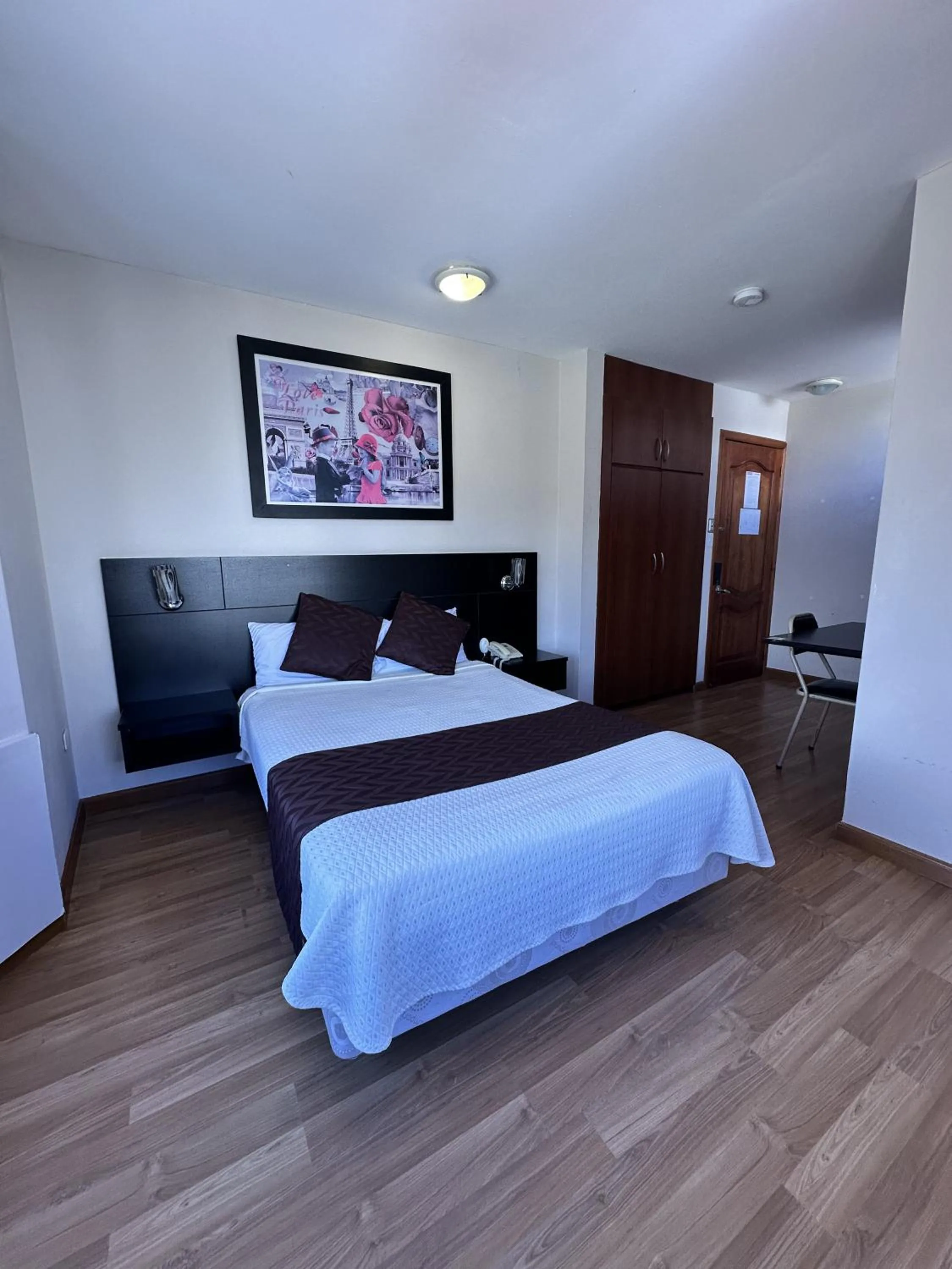 Bed in Hotel Versailles