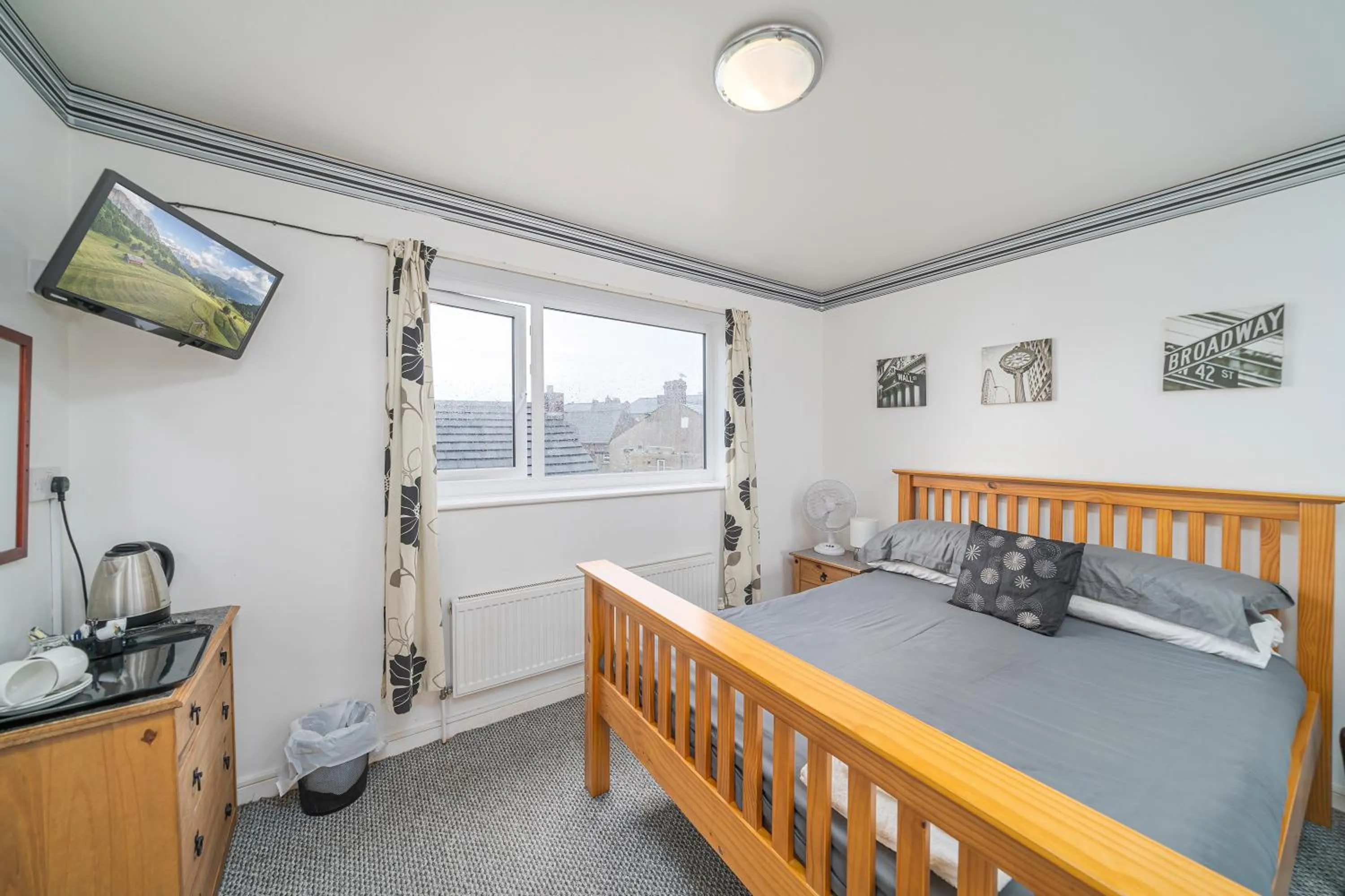 Bed in Deneside Guest House