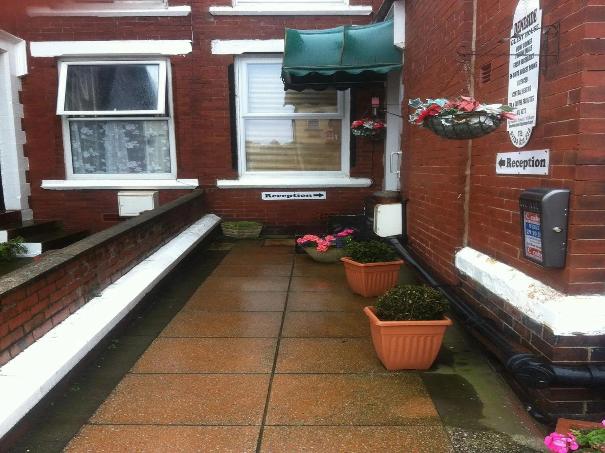 Facade/entrance in Deneside Guest House