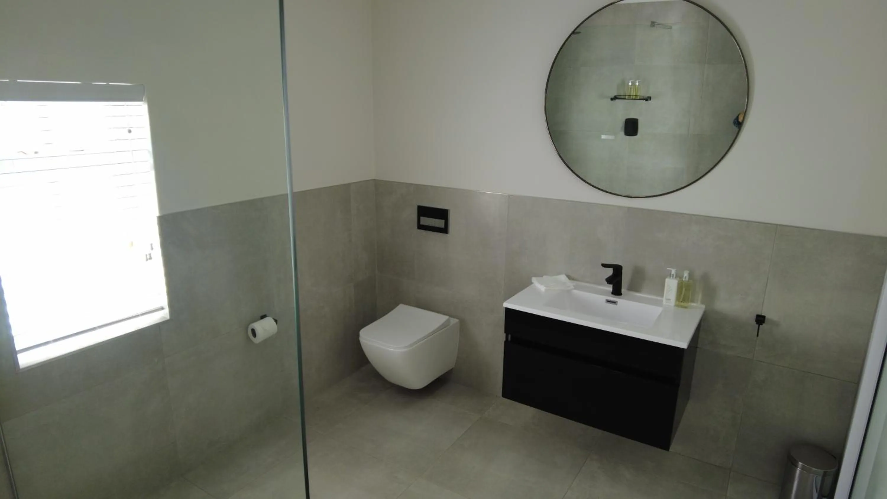 Bathroom in The Executive Bed and Breakfast