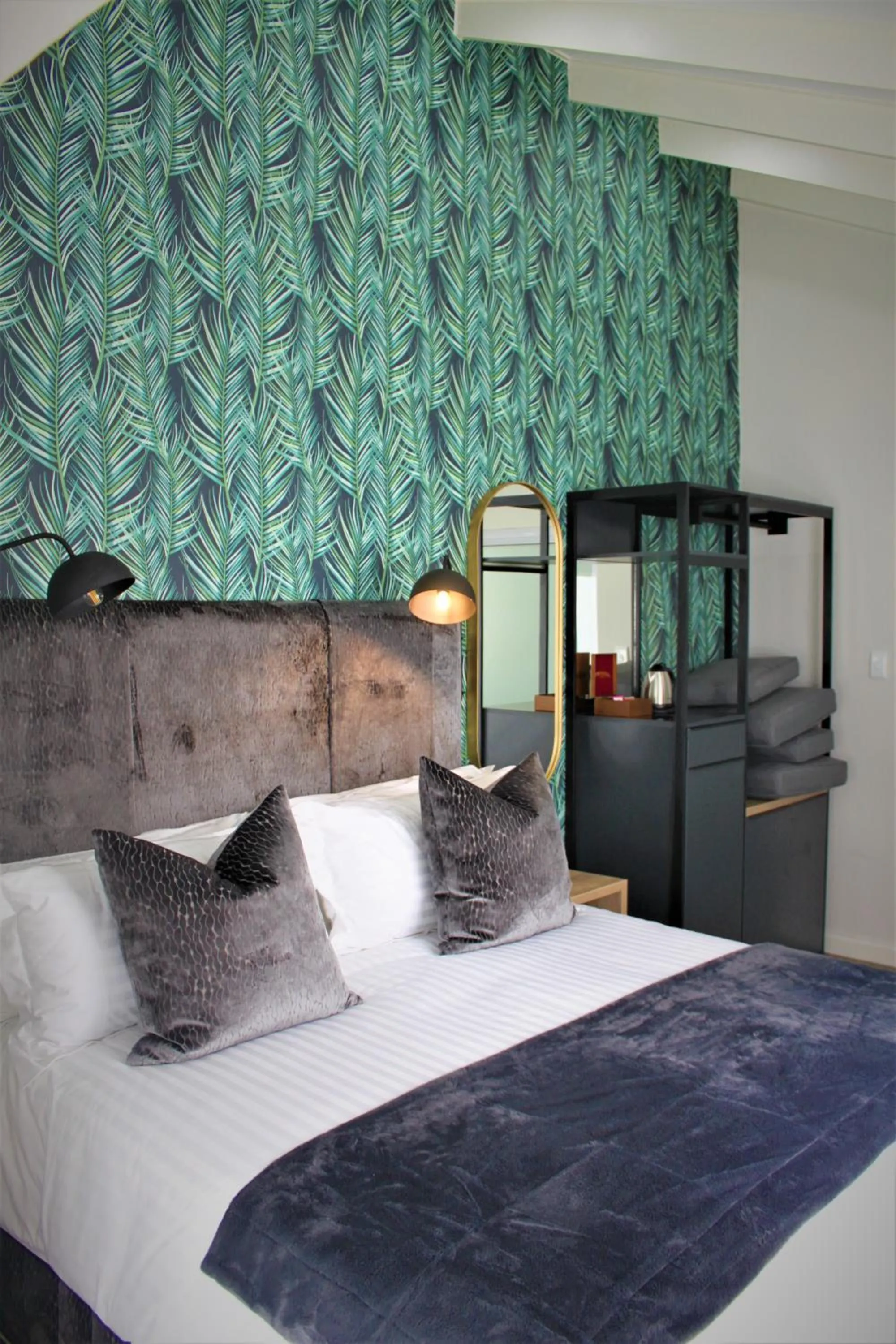 Bed in The Executive Bed and Breakfast