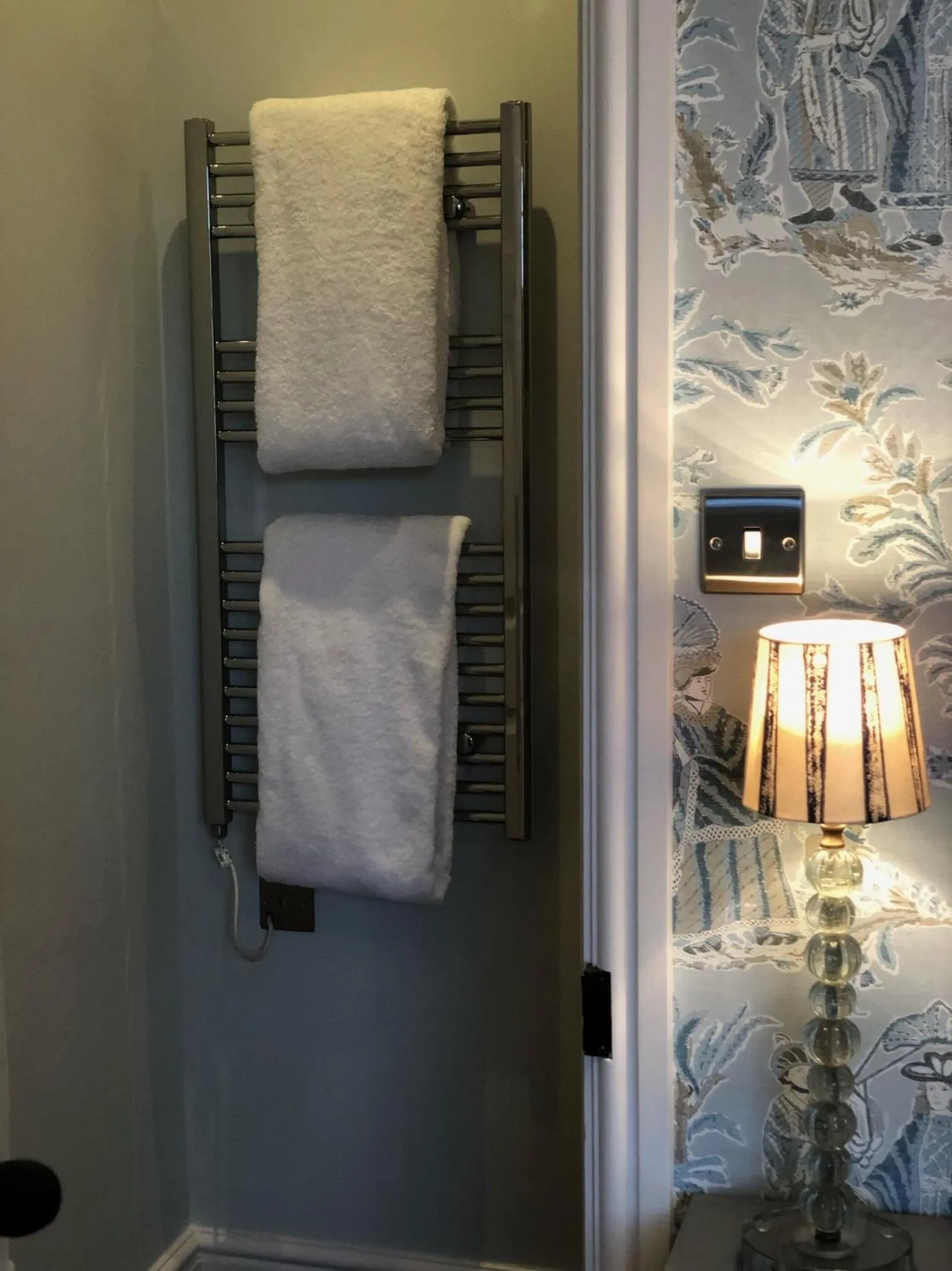 Bathroom, Bed in The Seagrave Arms