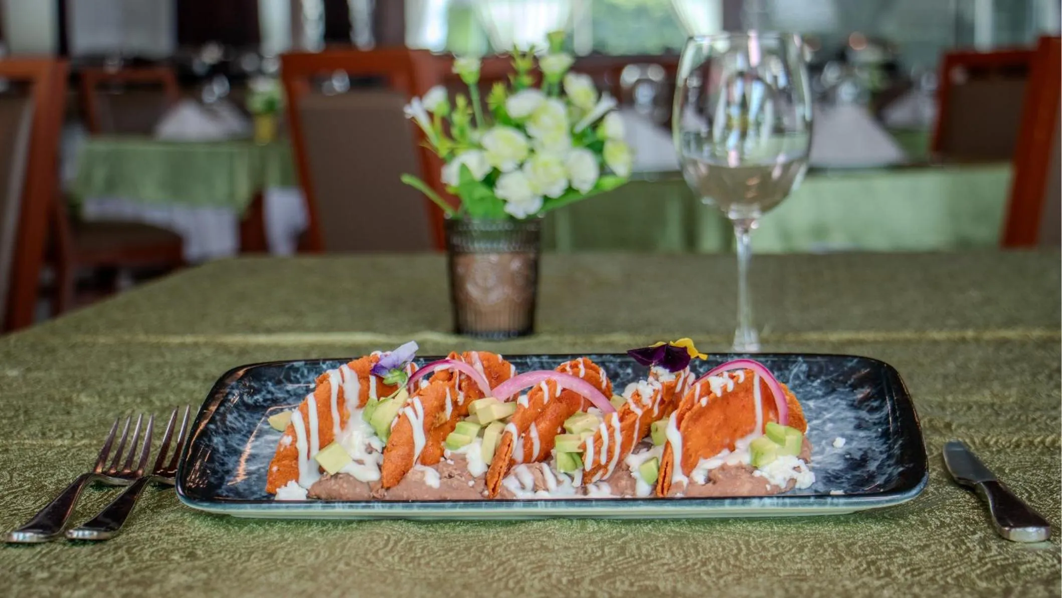 Restaurant/places to eat in Holiday Inn Queretaro Zona Krystal by IHG