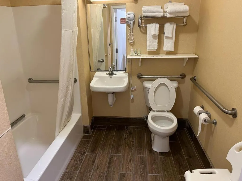 Deluxe Family Room in Spark By Hilton Hershey Near The Park