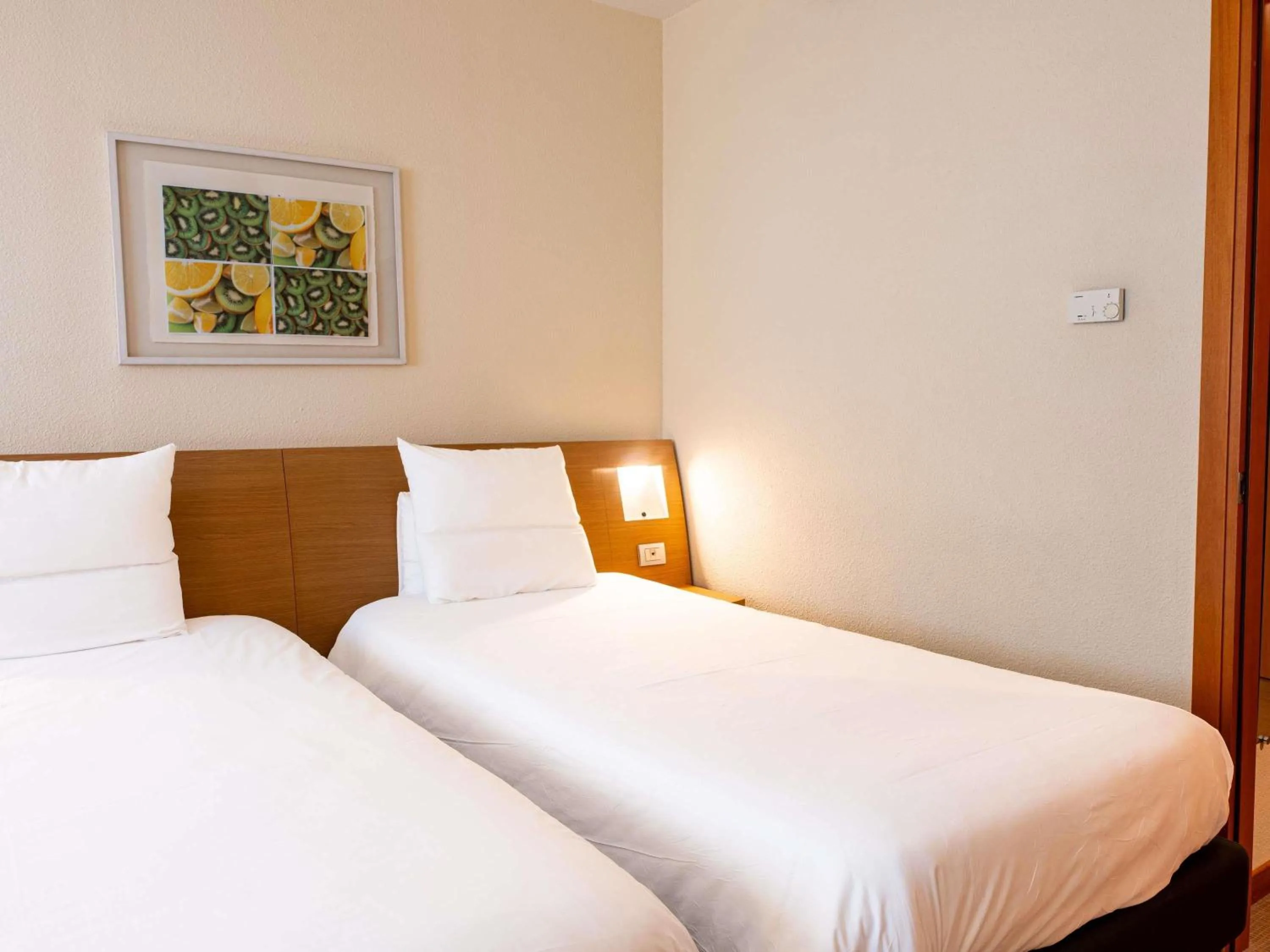 Bedroom, Bed in Novotel Roma Est