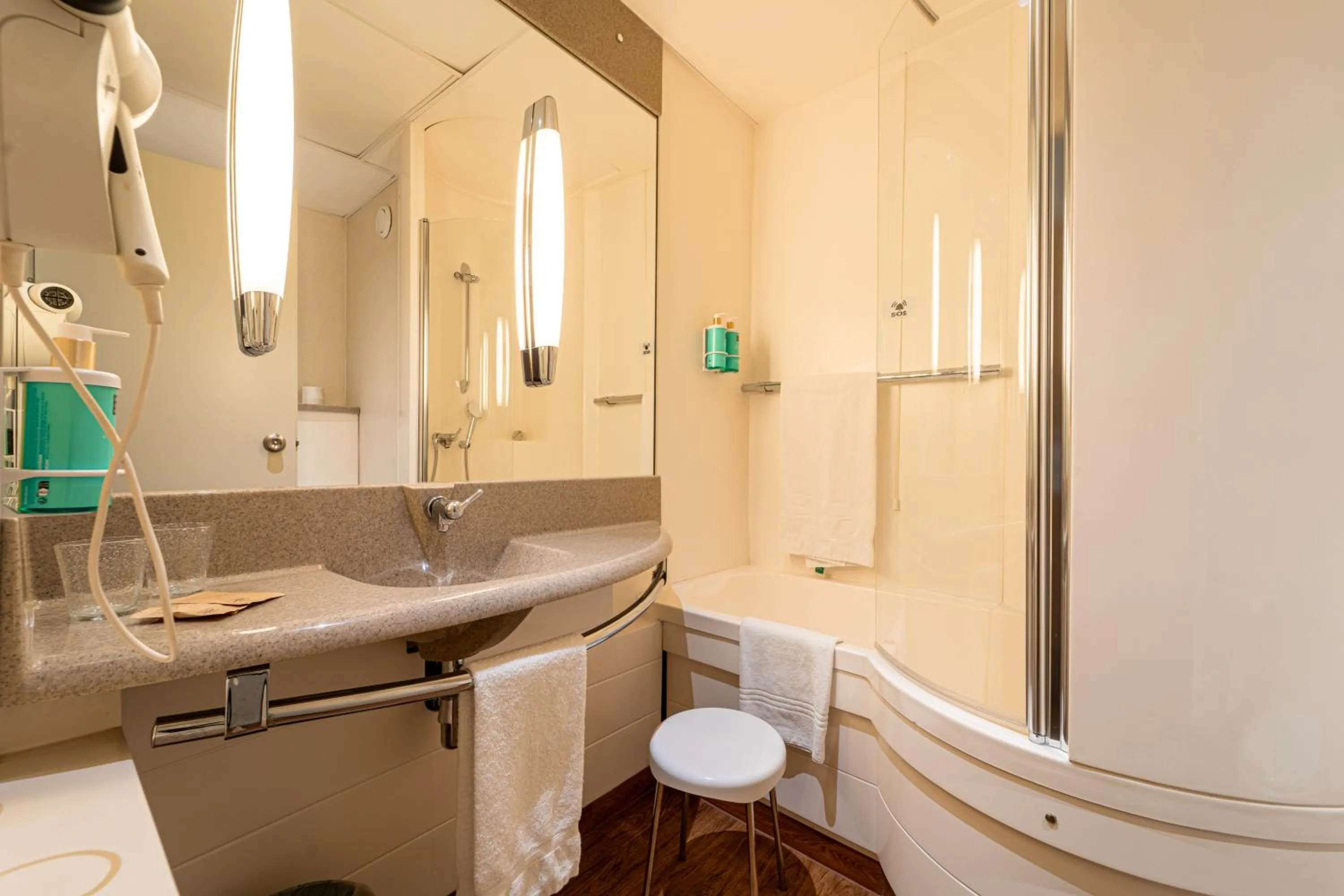 Bathroom in Novotel Roma Est