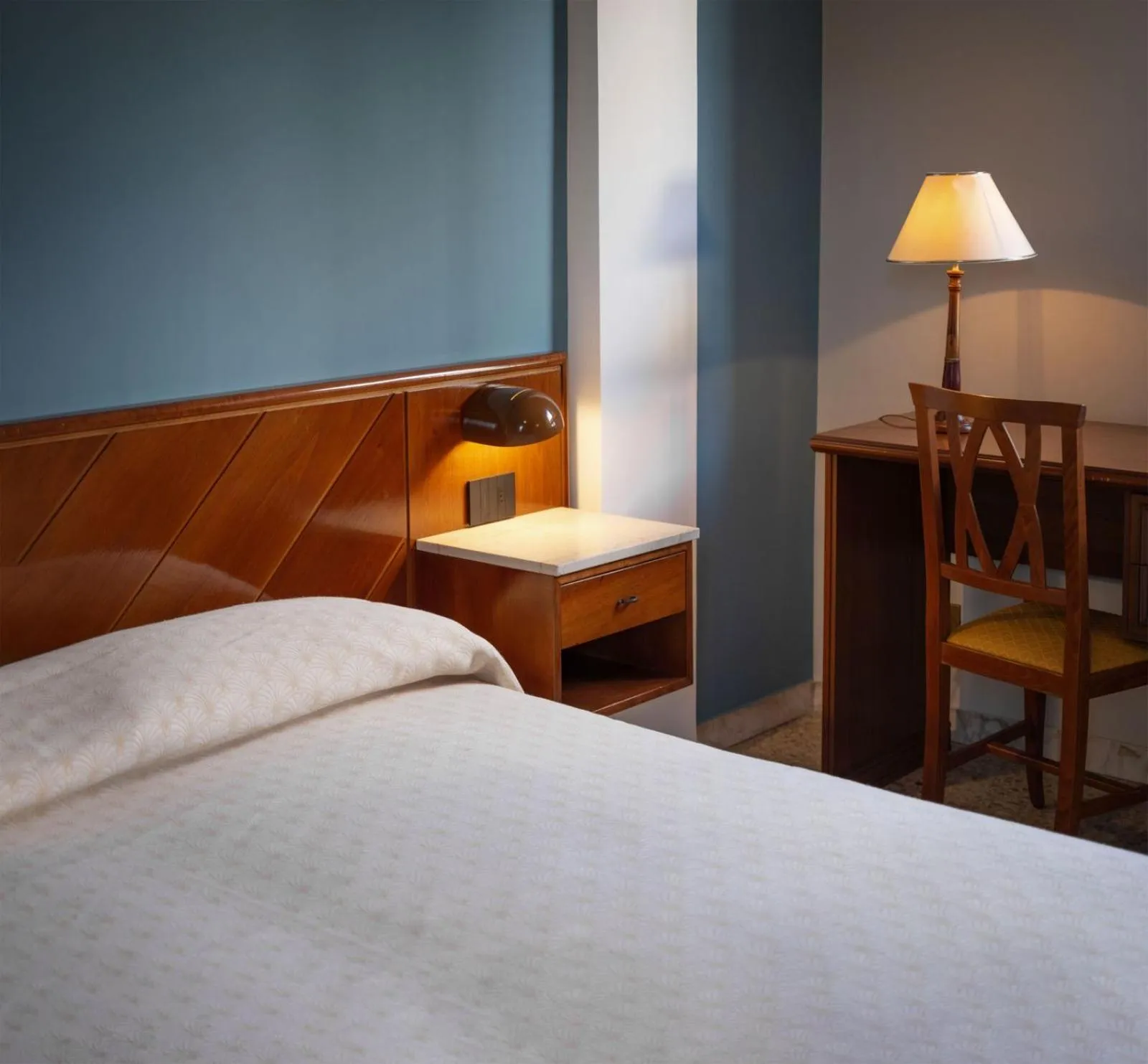 Bed in Villa Dei Misteri