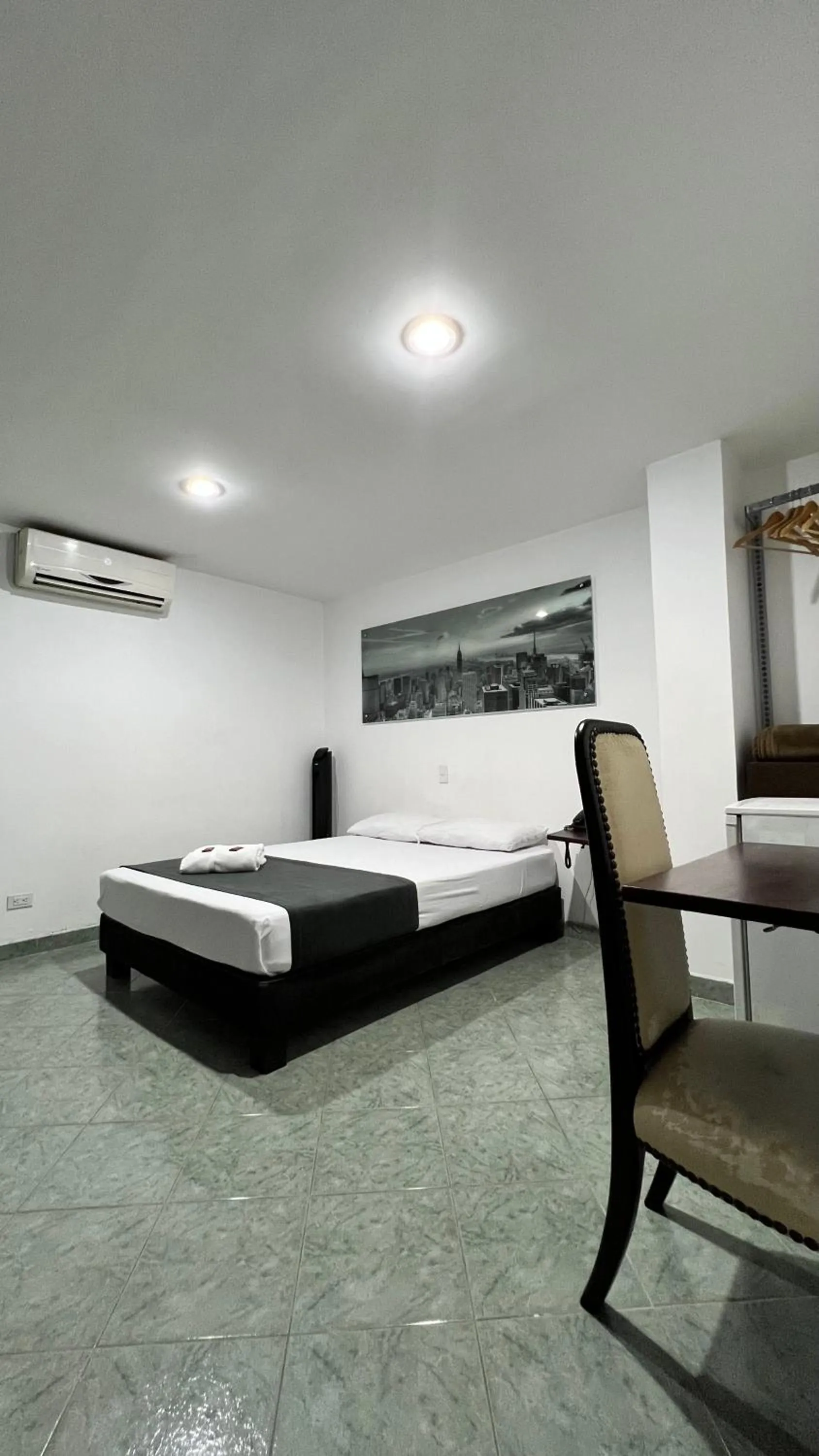 Seating area, Bed in Hotel Gran Conquistador 33