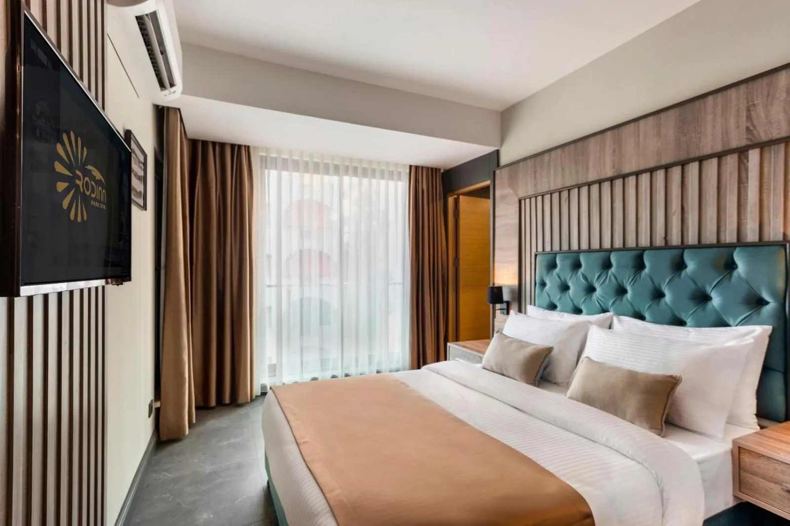 Photo of the whole room, Bed in RODINN Park Hotel