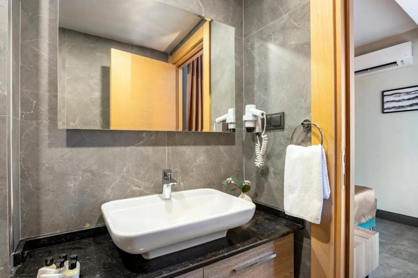 Bathroom in RODINN Park Hotel