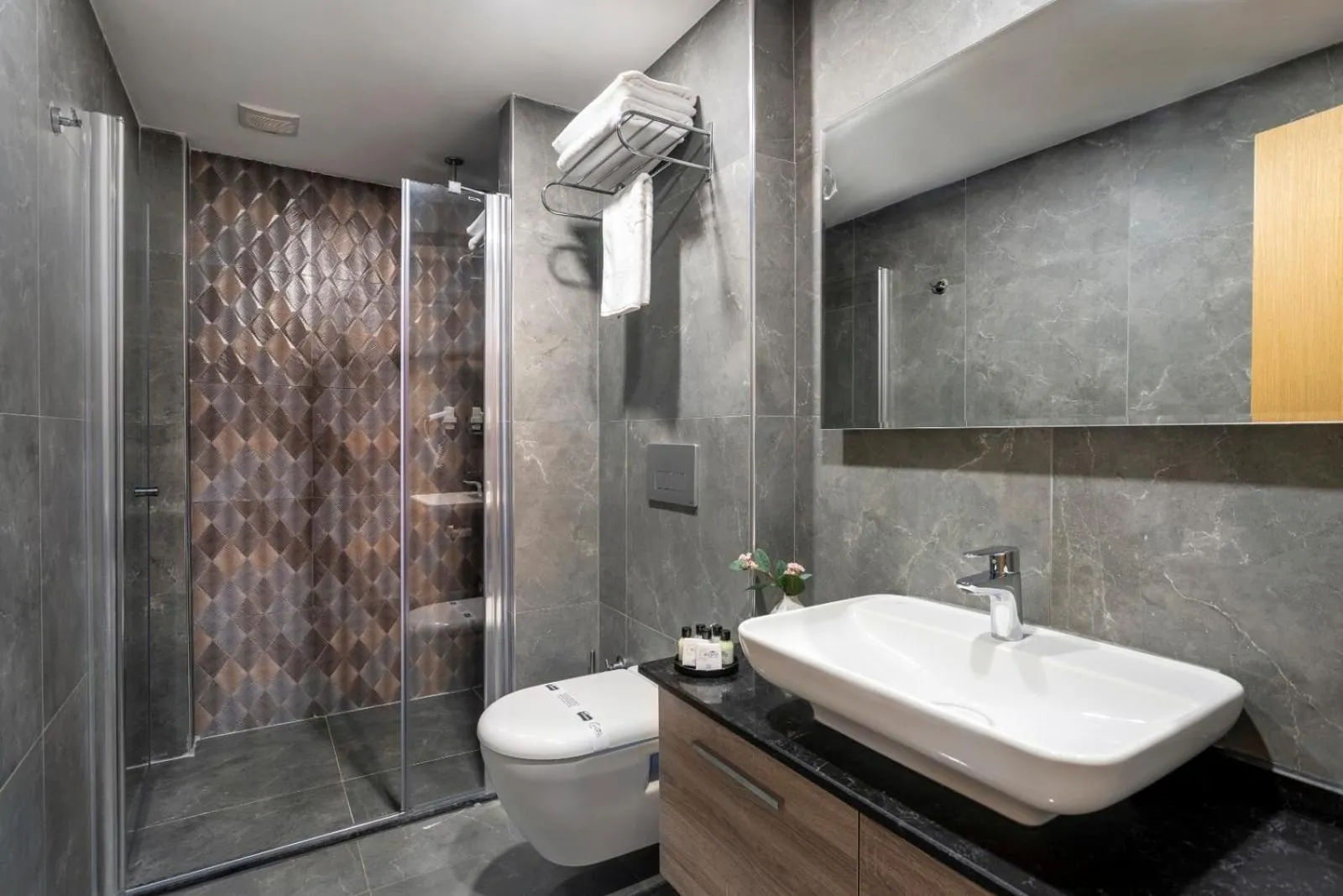 Bathroom in RODINN Park Hotel